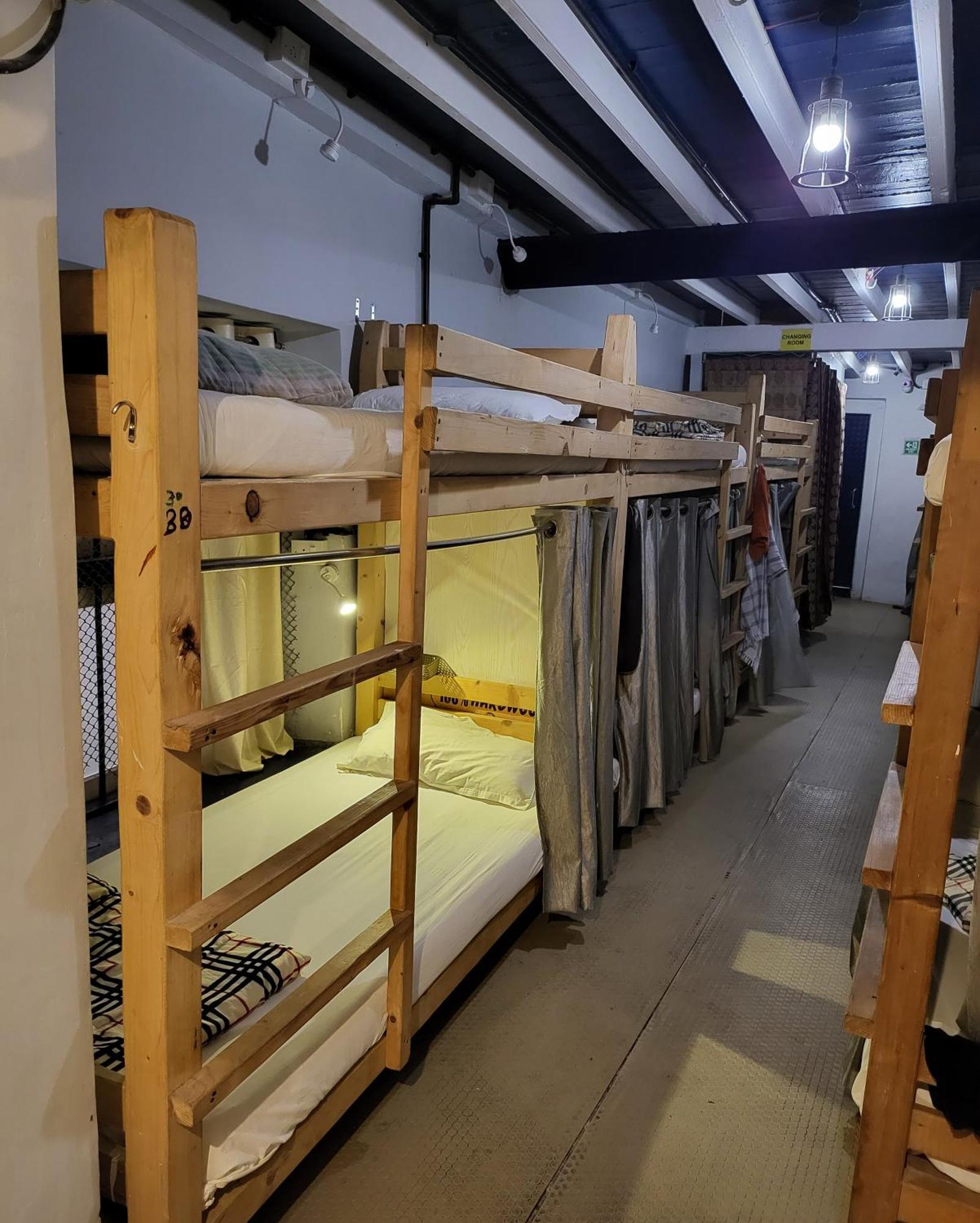 Bed 10-Bed Mixed Dormitory Room