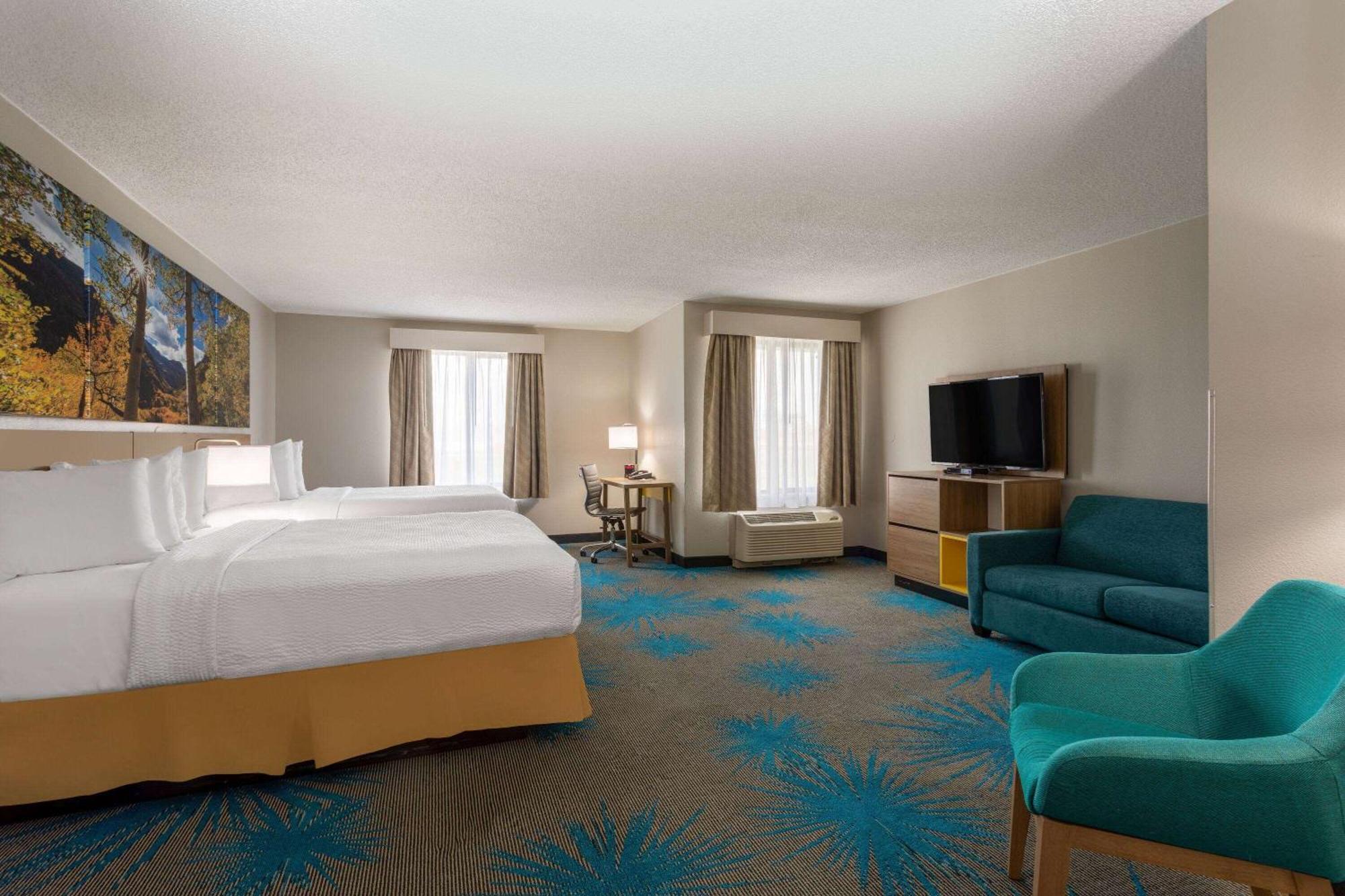 Studio Suite with 2 Queen Beds,  Non-Smoking