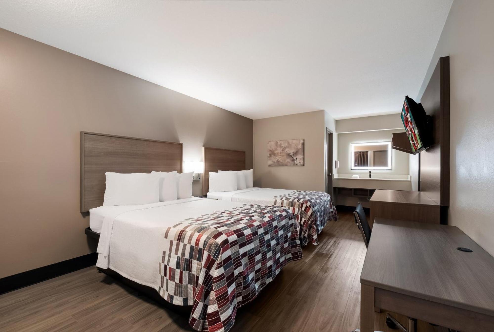 Deluxe Room with Two Double Beds Non-Smoking