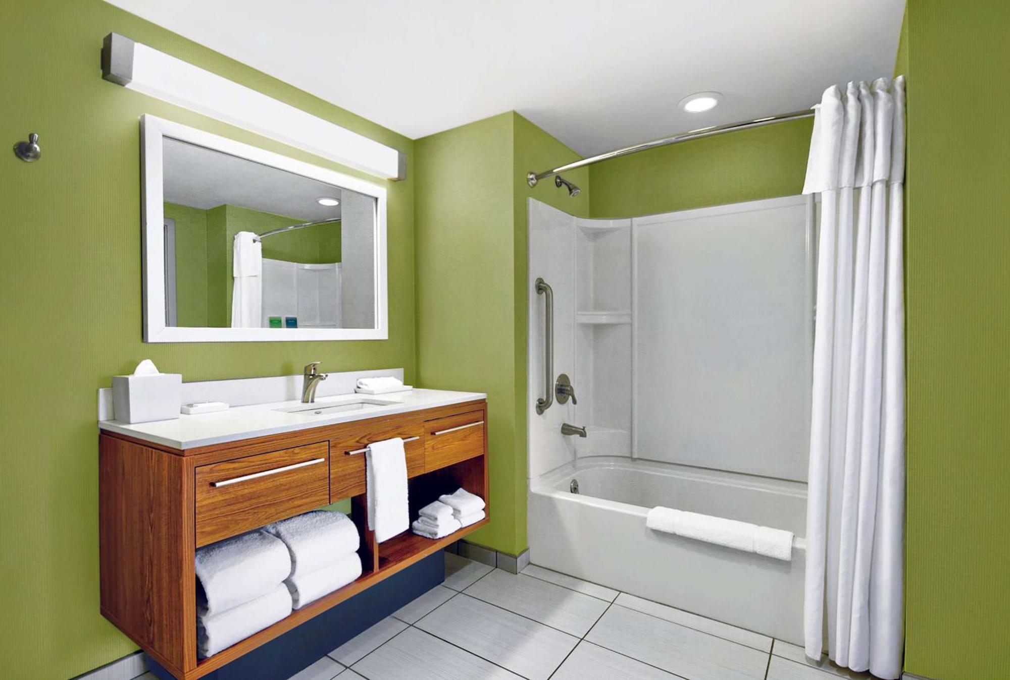King Studio Suite Non-Smoking