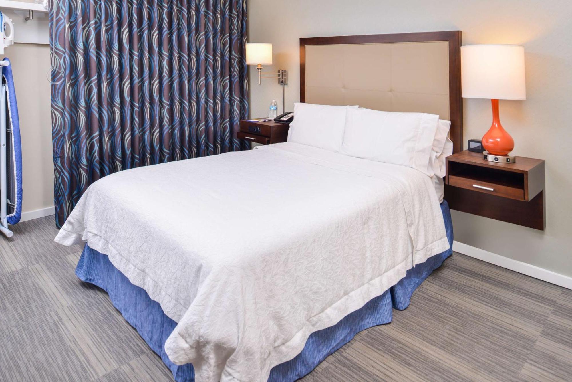Double Room with Tub - Mobility Accessible/Non-Smoking,1551481267:JPEG