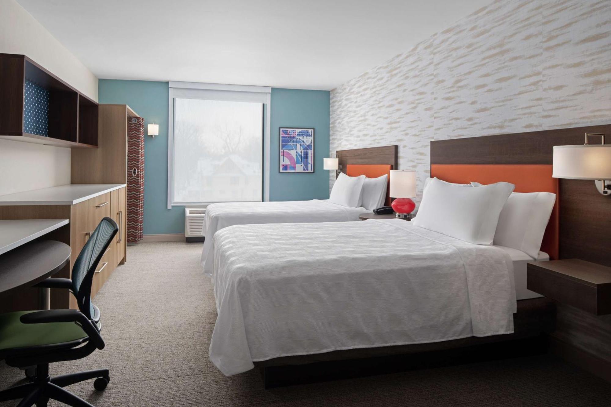 Queen Studio Two Queen Beds Non-Smoking