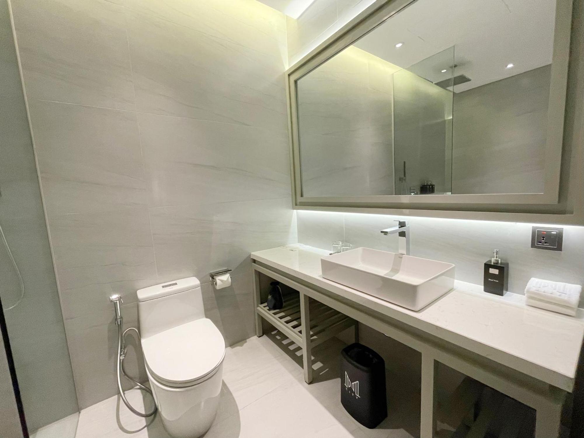 Penthouse Two-Bedroom Complimentary Daily Afternoon Tea & Welcome Minibar