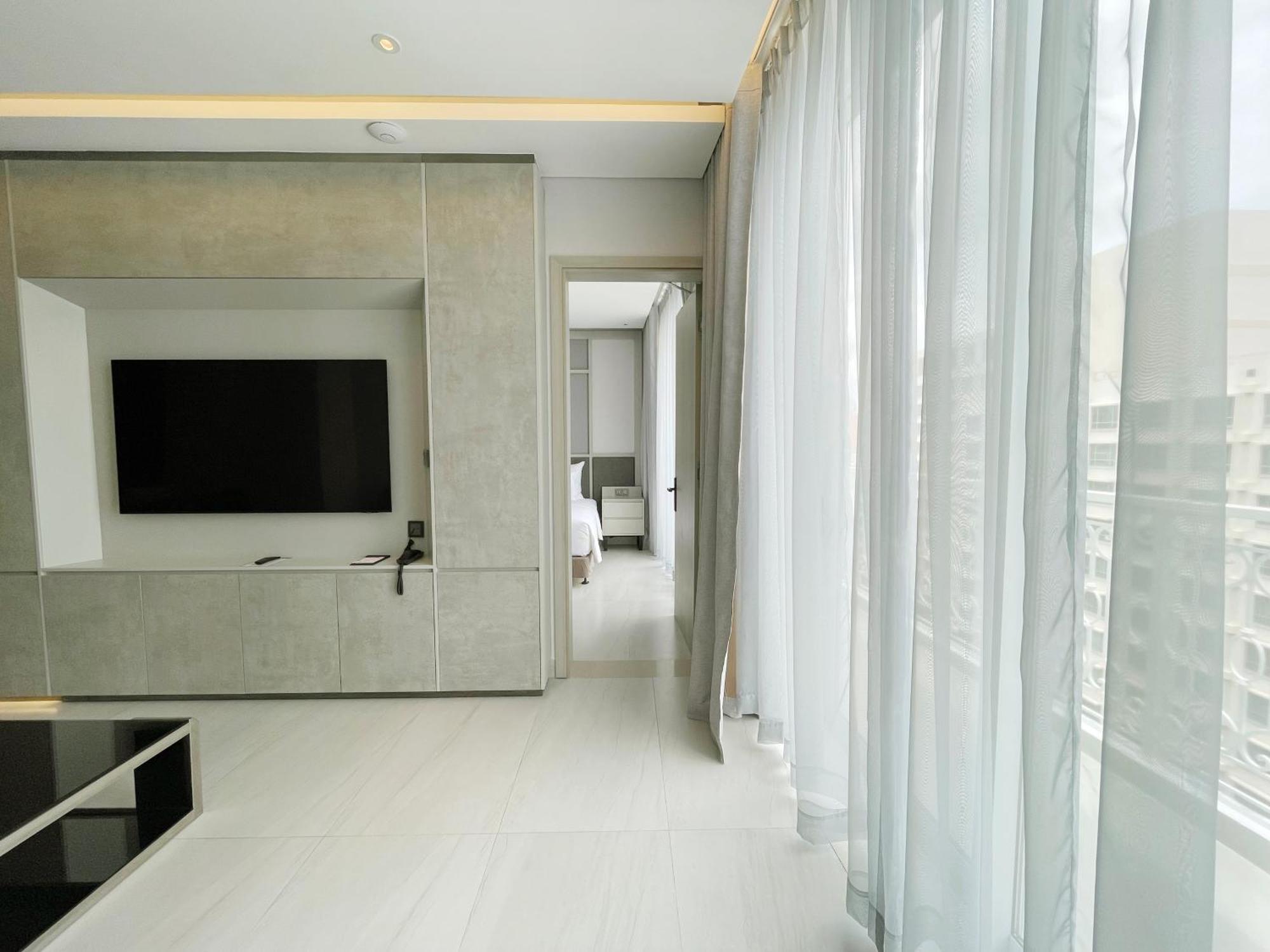 Penthouse Two-Bedroom Complimentary Daily Afternoon Tea & Welcome Minibar