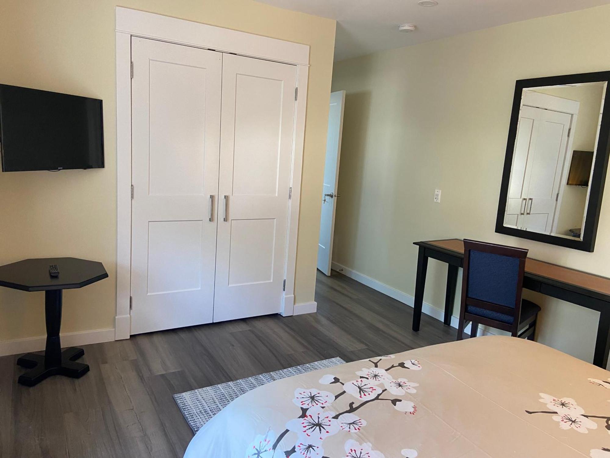 Superior Queen Room
