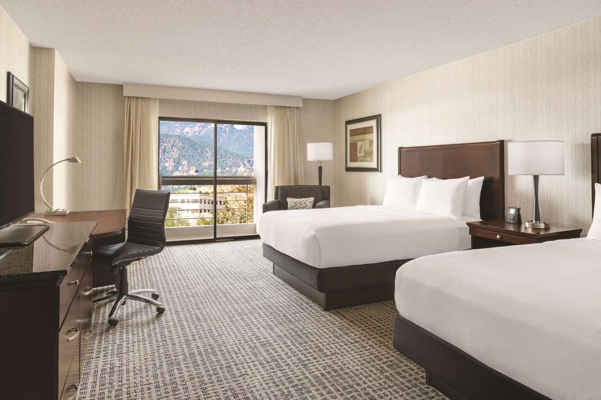 Queen Room with Two Queen Beds and Mobility Accessible Tub