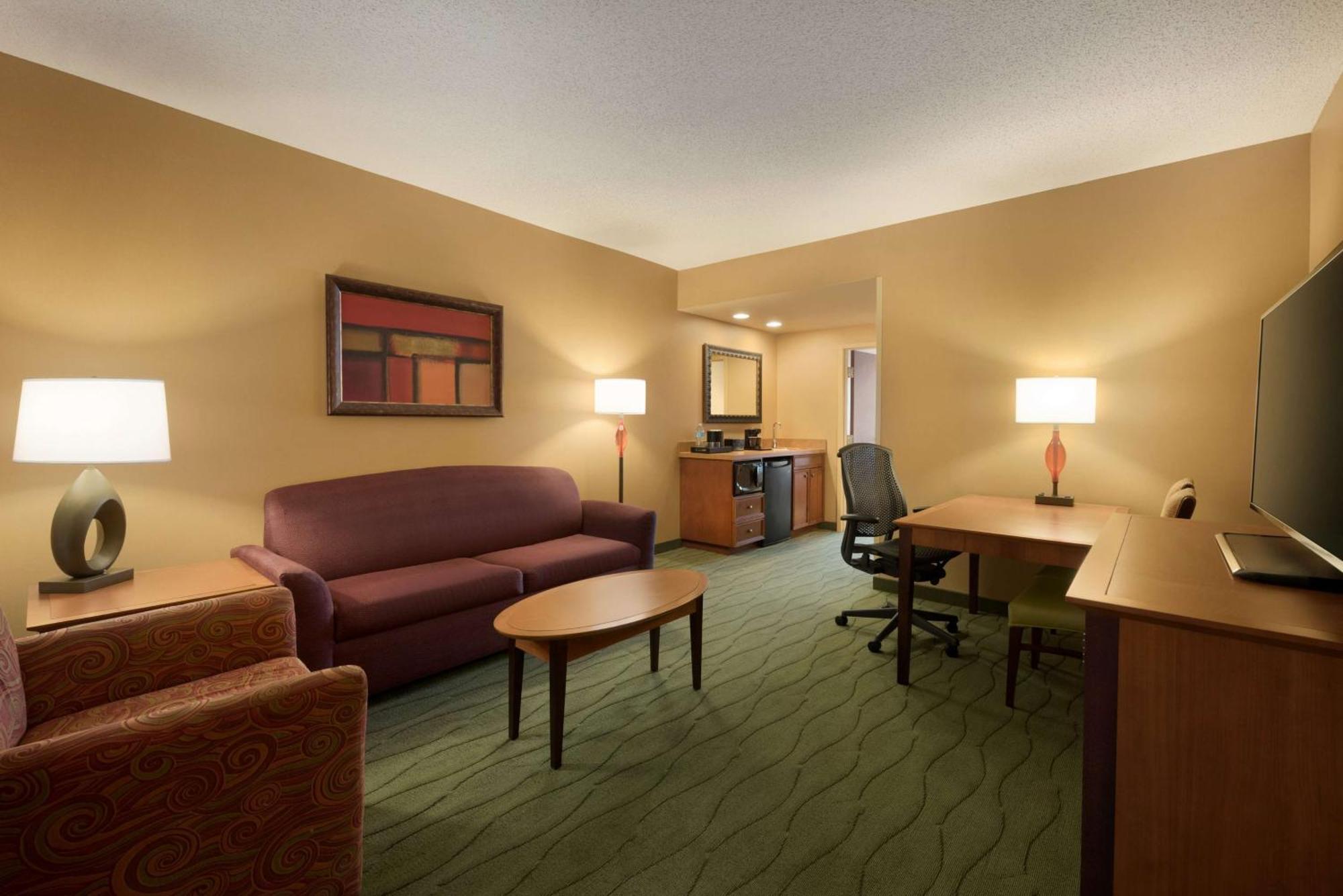 King Suite River View Non-Smoking