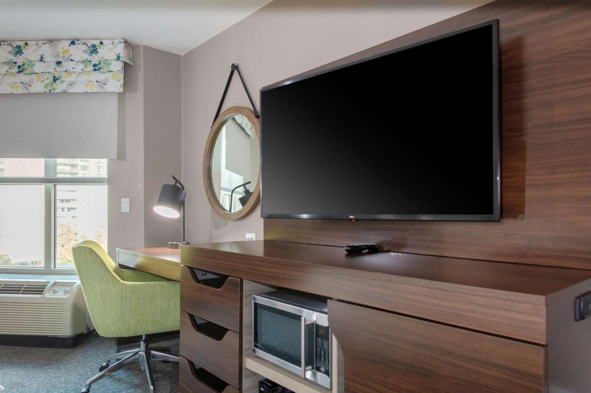 King Room Microwave or Fridge