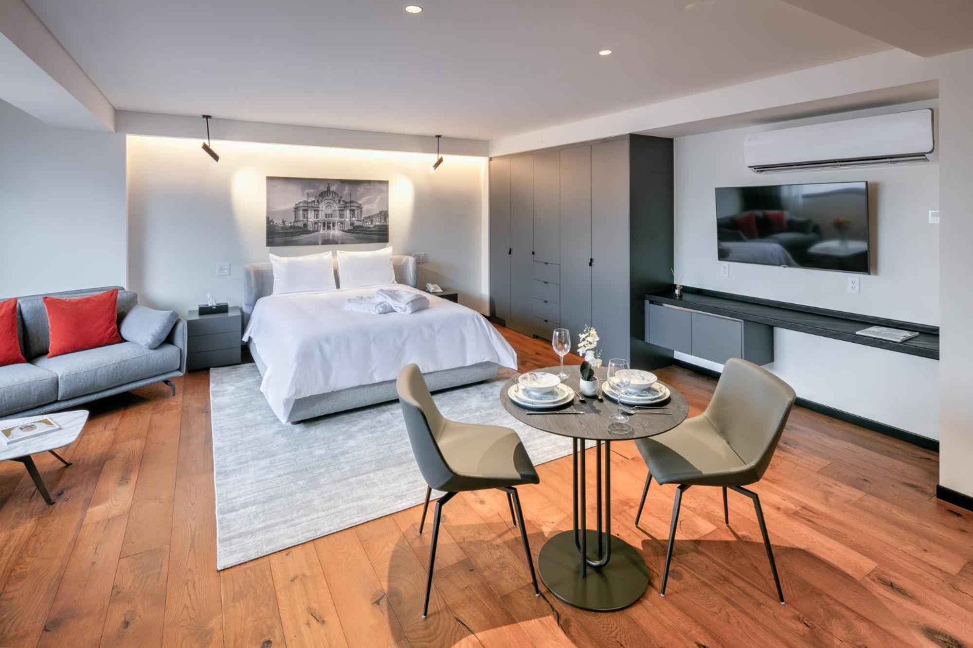 Superior Suite
