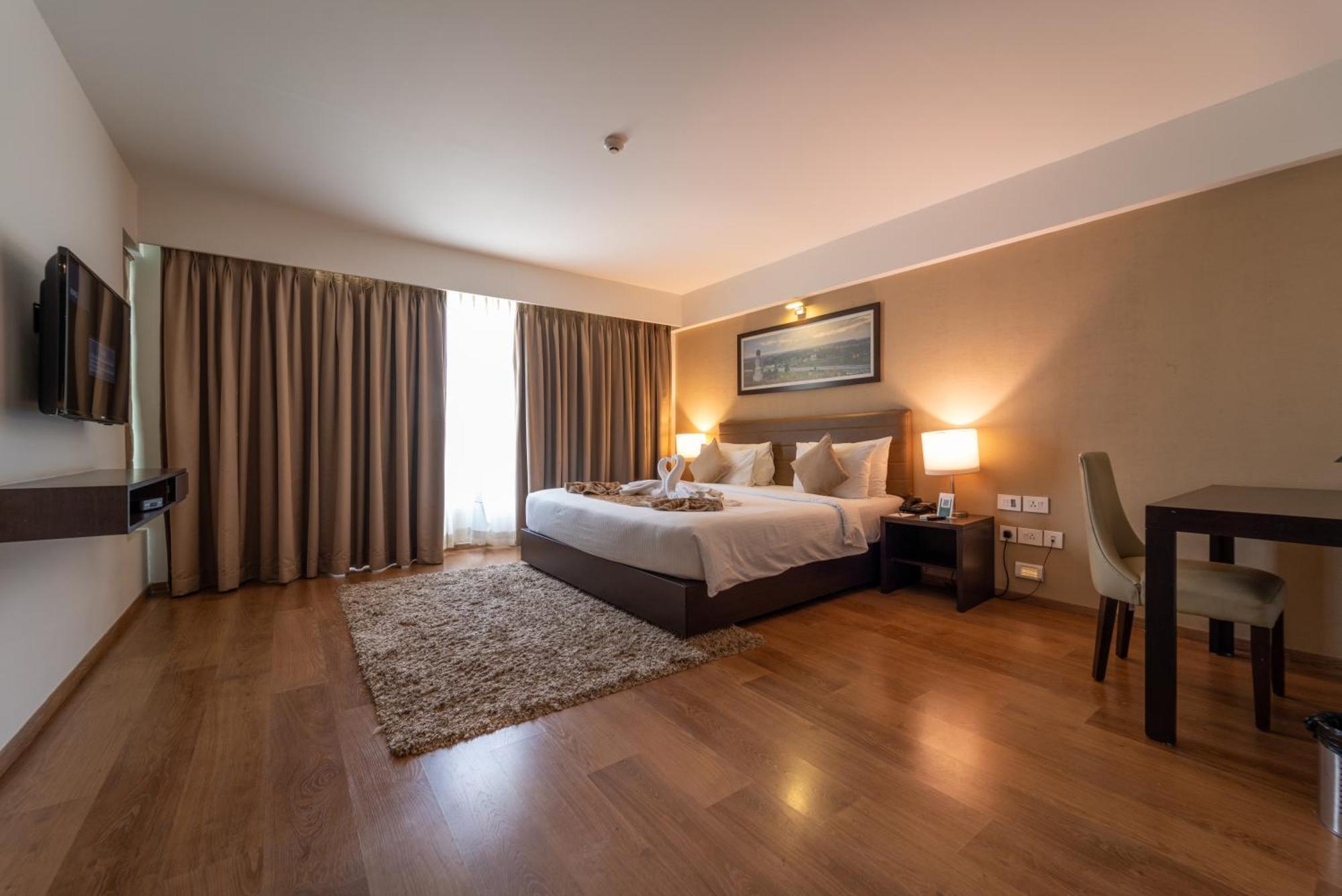 Signature Room on F&B on SPA on IMFL between 3 pm to 7 pm at Pavillion