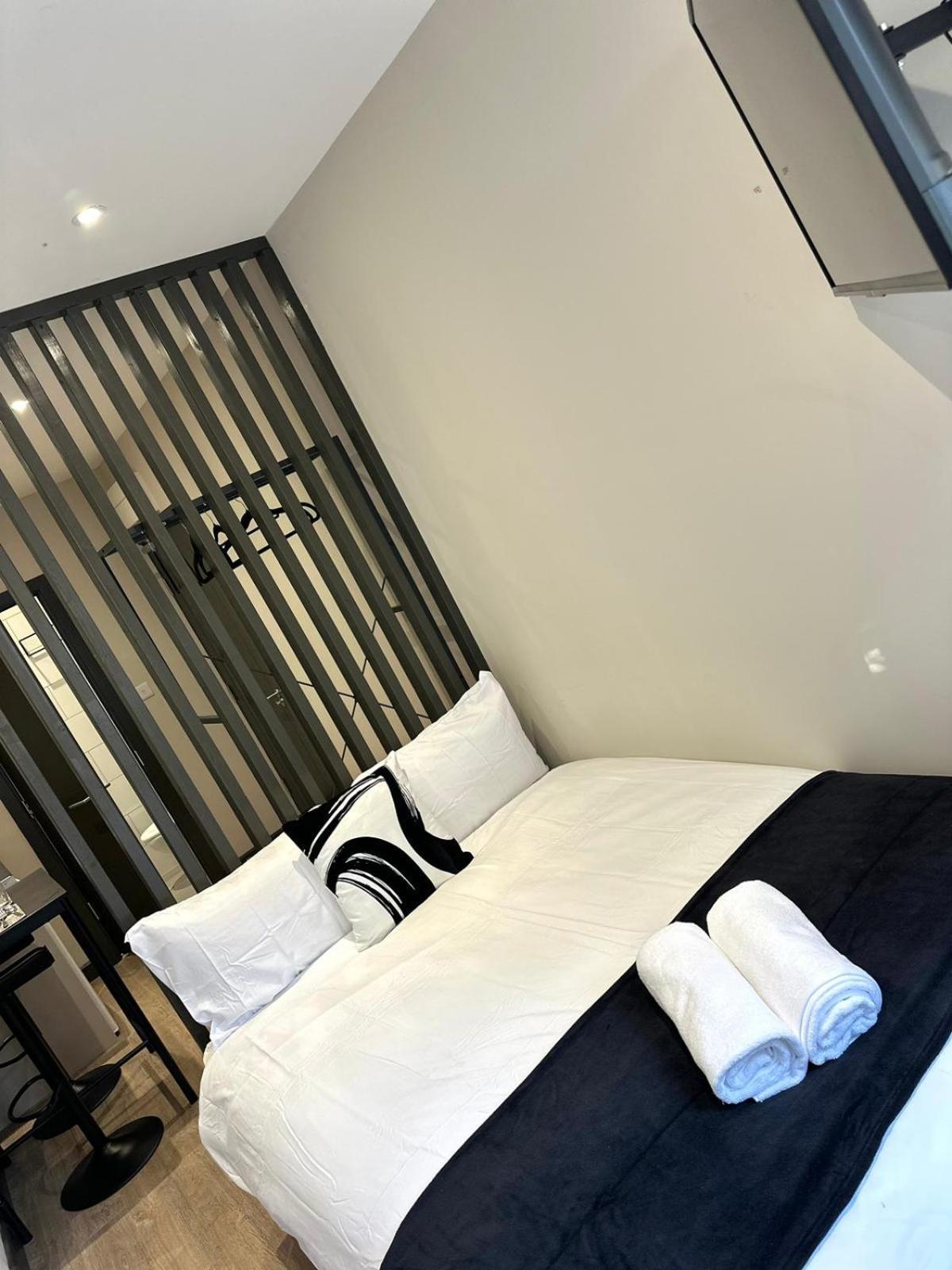 Deluxe Double Room Side Sea View