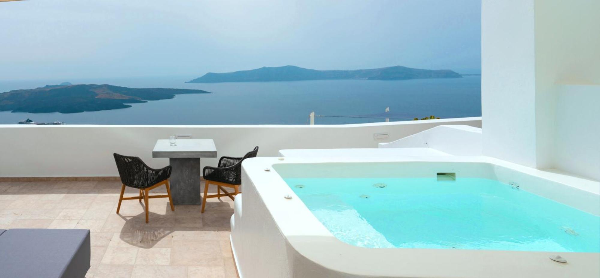 Motion Suite Outdoor Hot Tub Caldera View