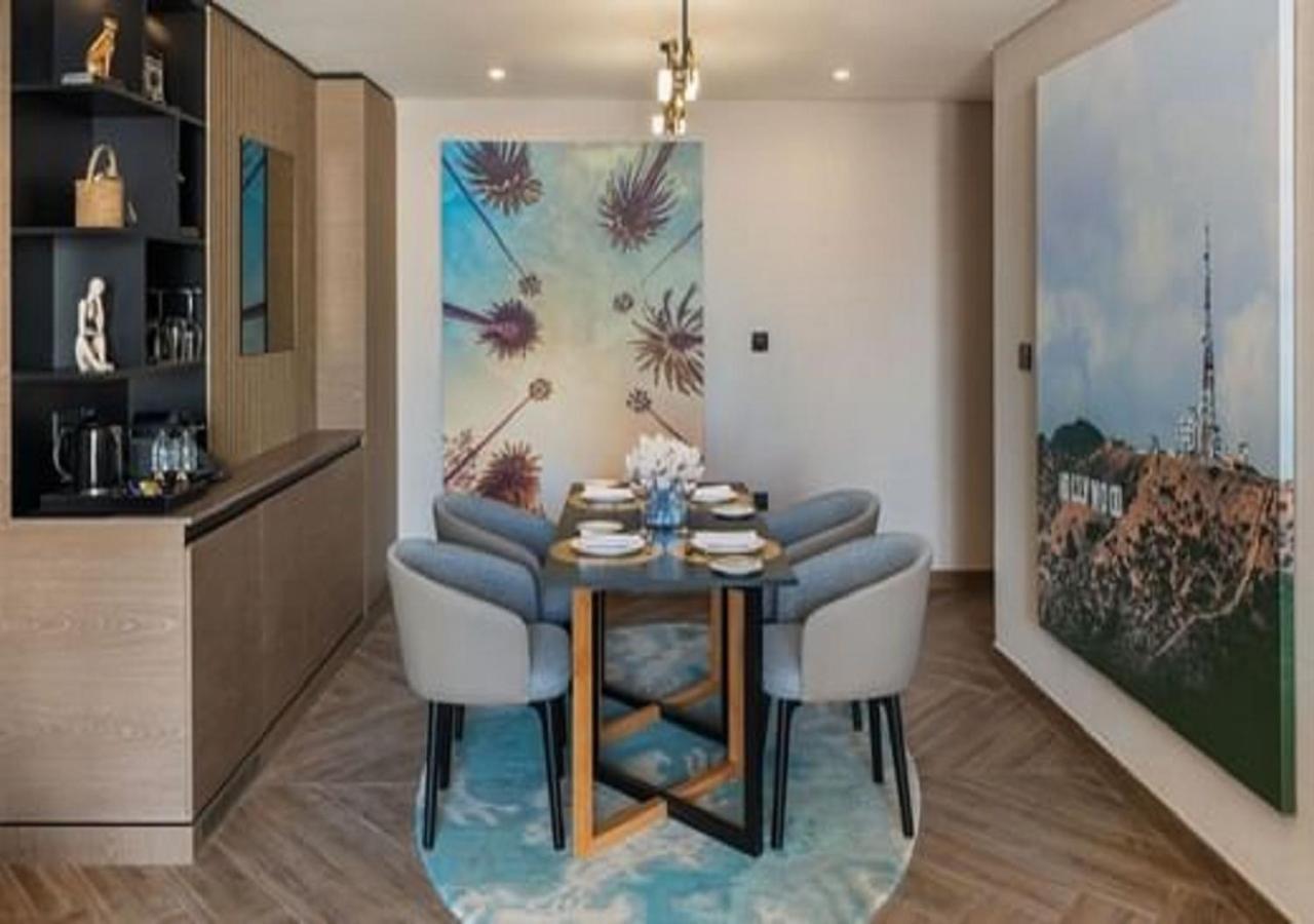 Co-Star Suite