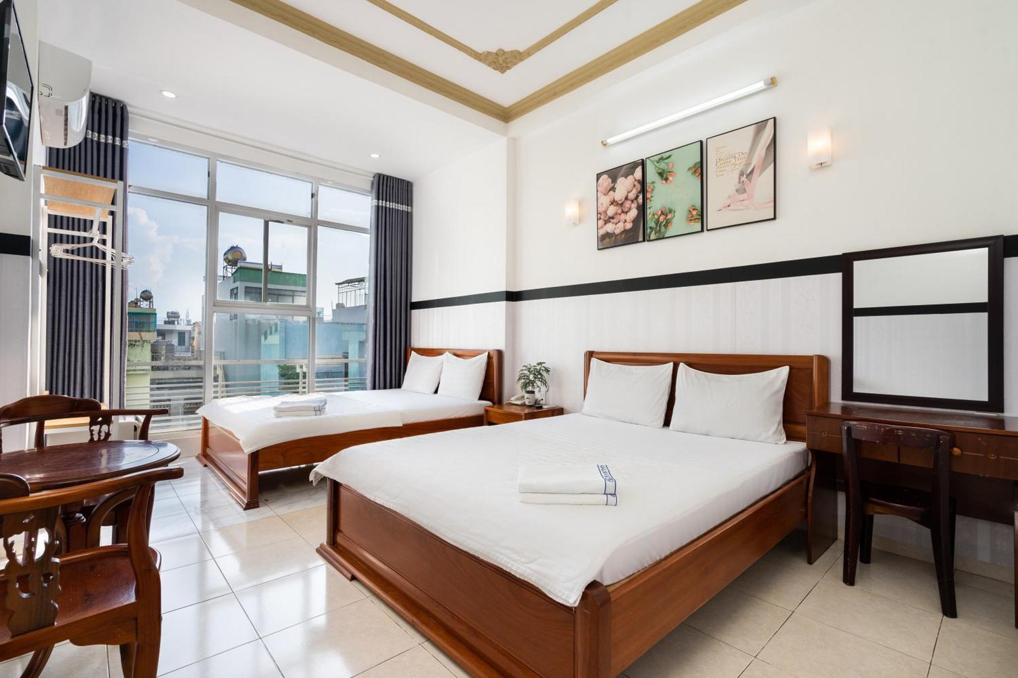 Deluxe Family Room