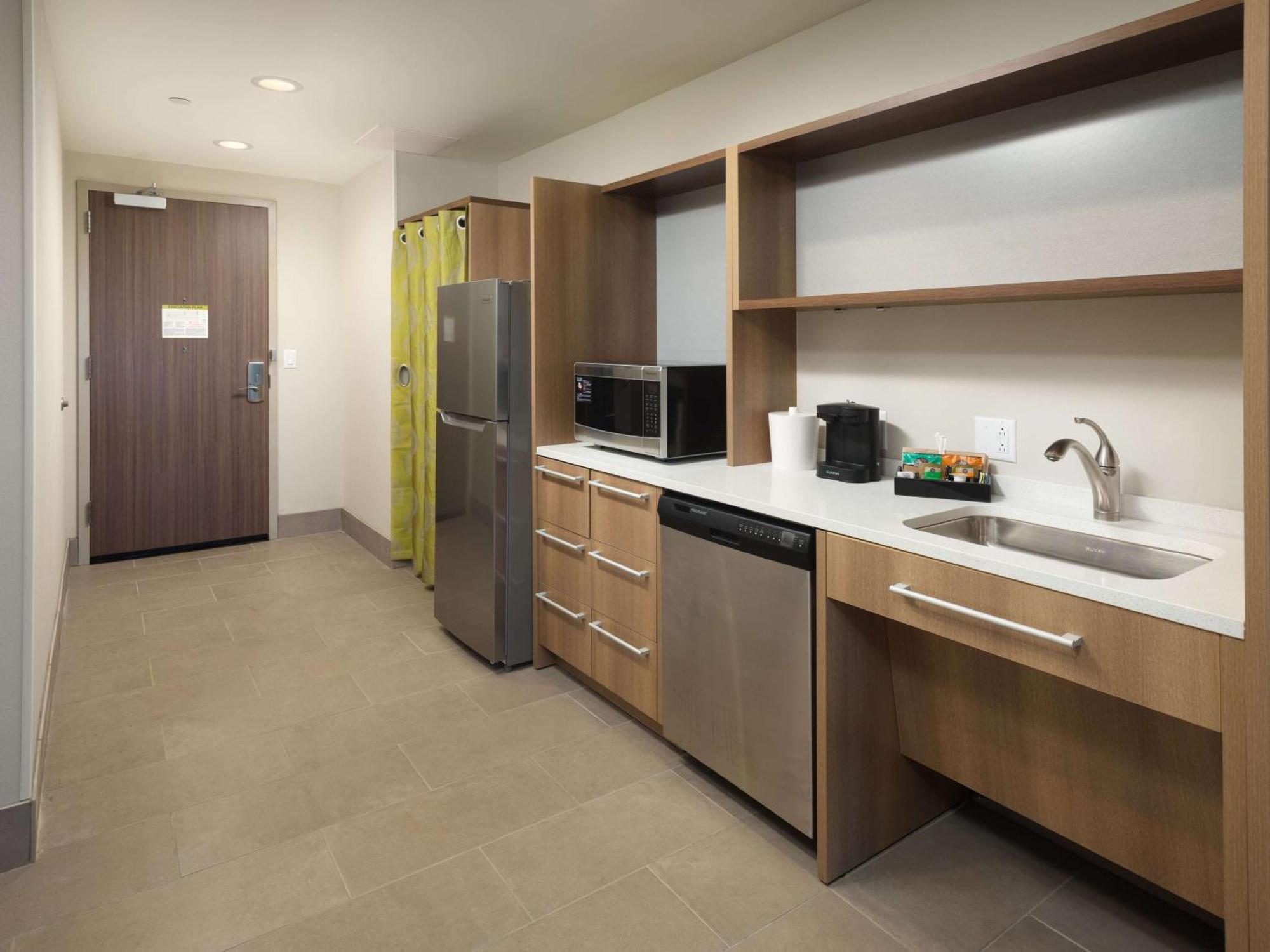 King Studio Suite - Hearing Access/Non-Smoking