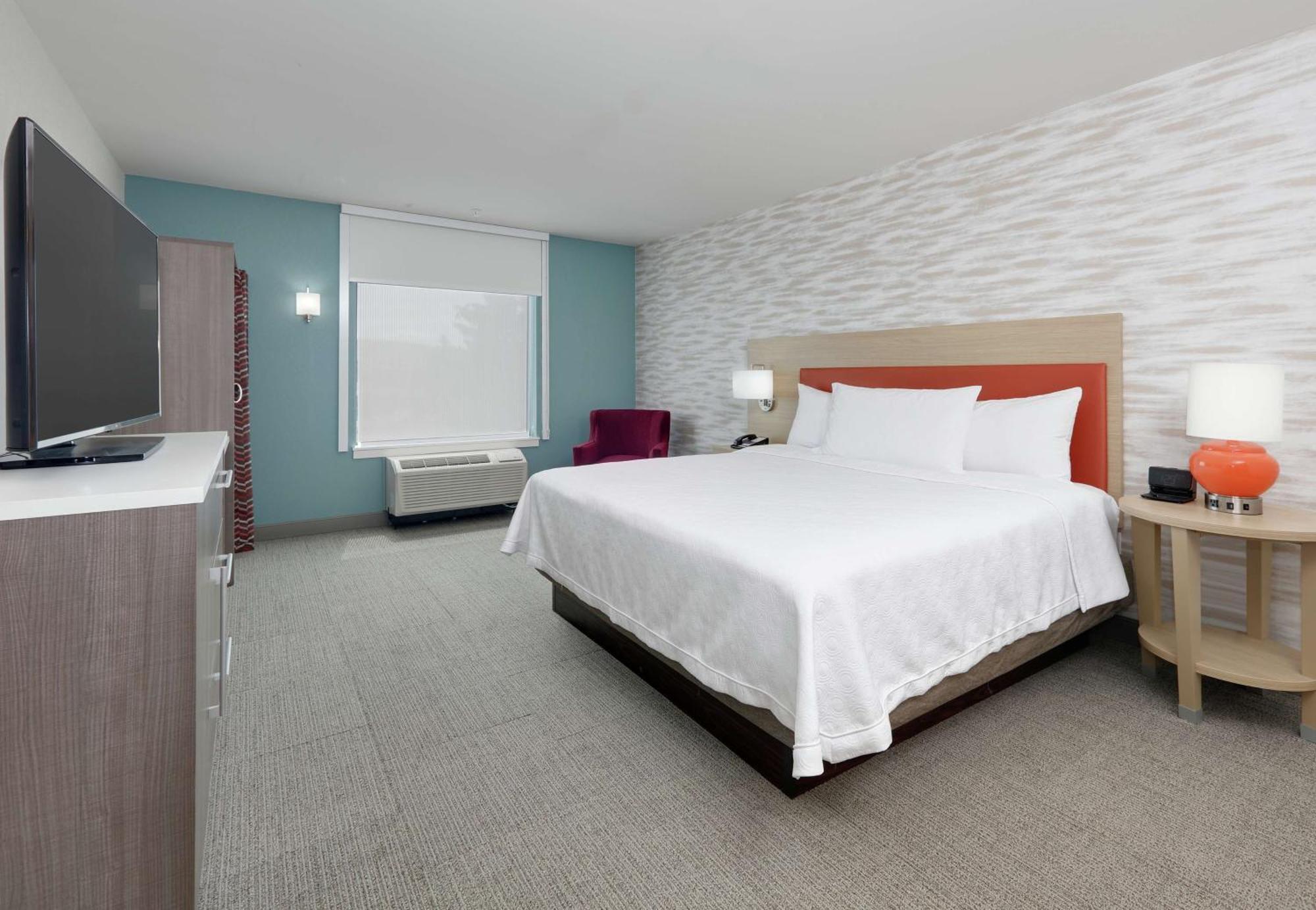 One-Bedroom King Suite Non-Smoking