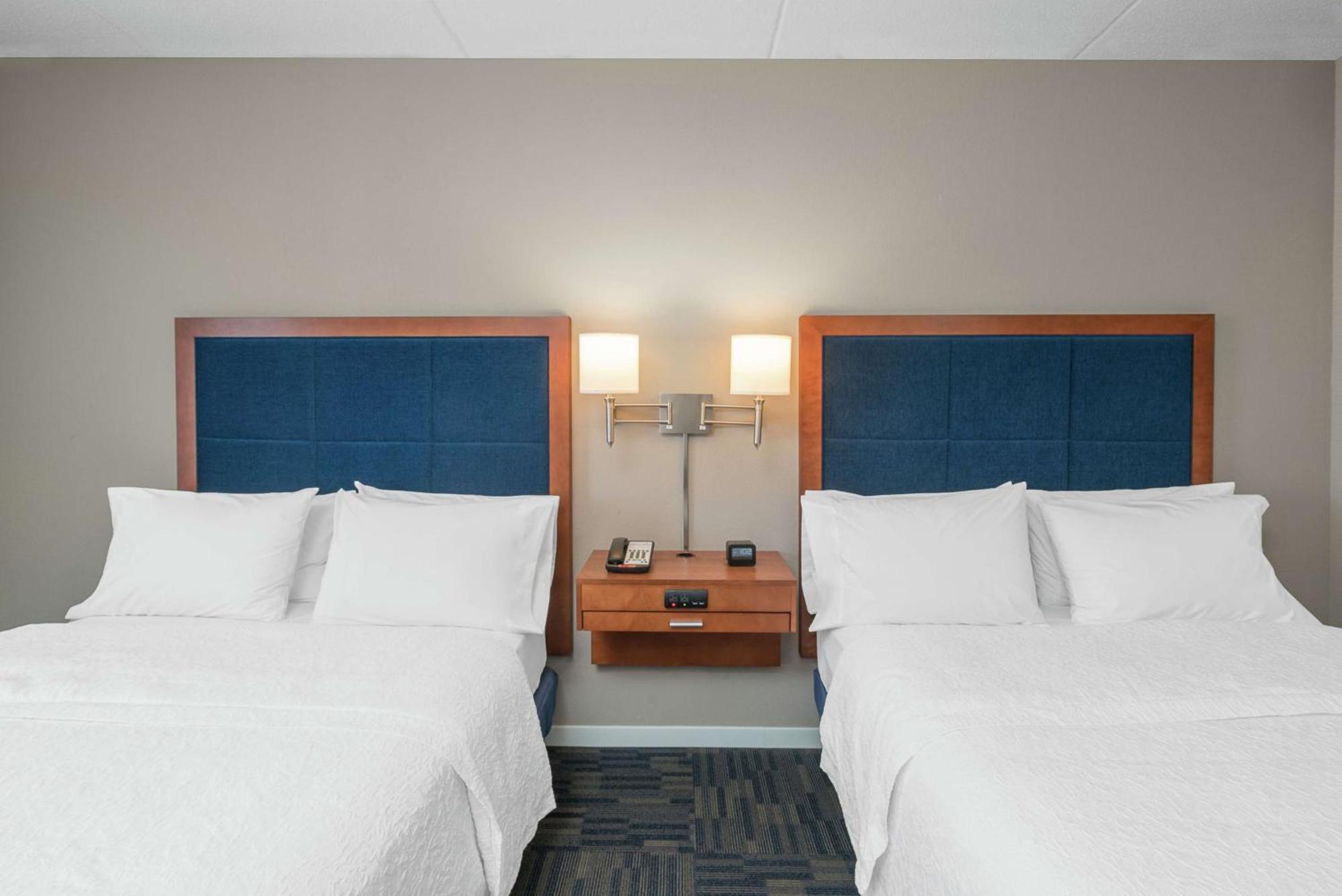 Queen Room Two Queen Beds Non-Smoking