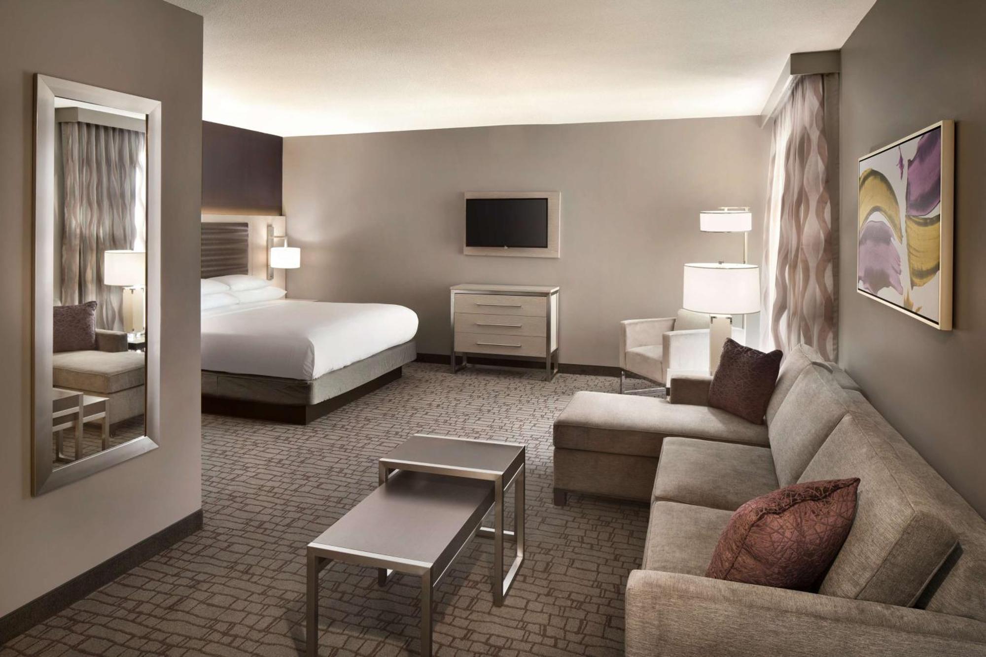 King Studio Suite