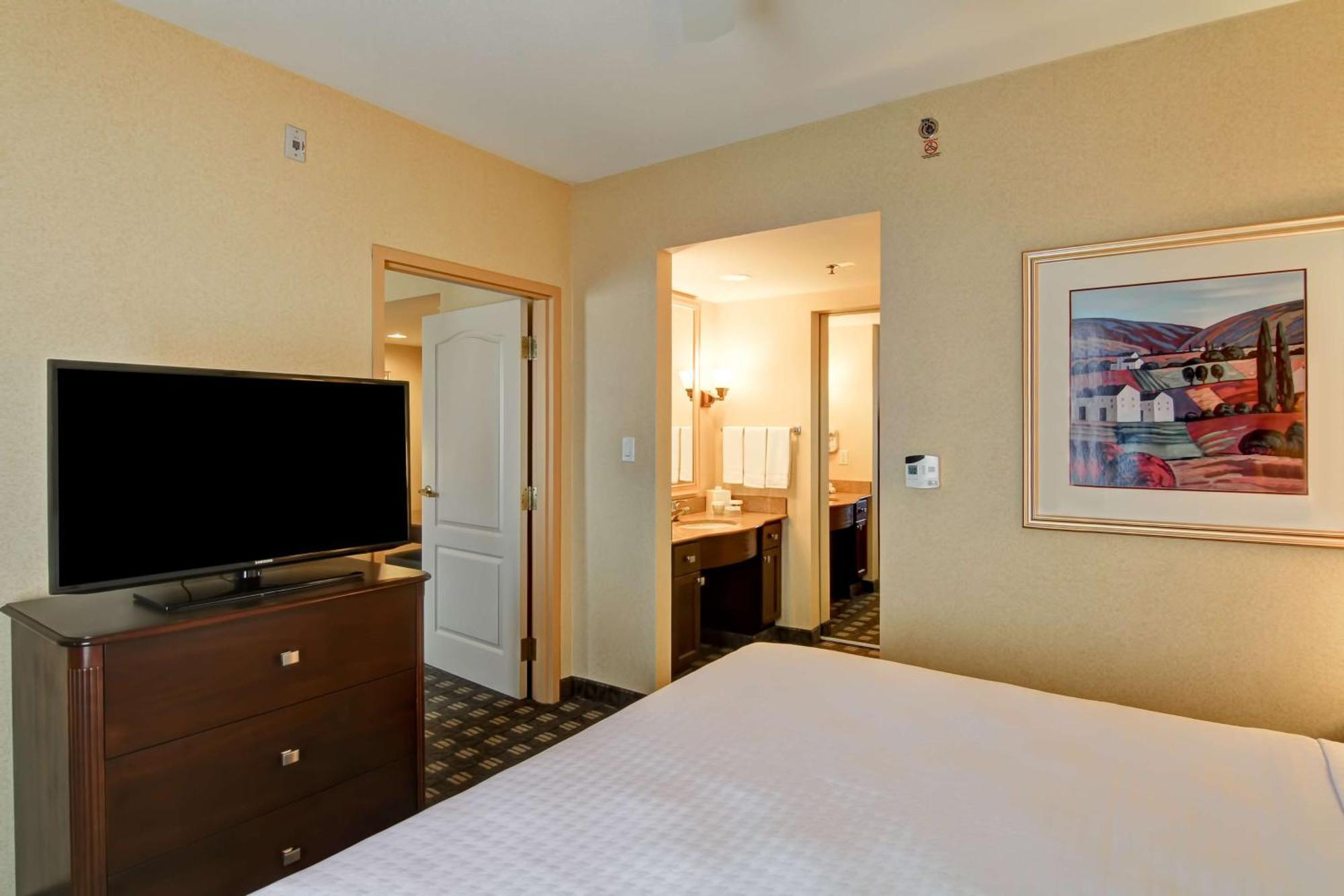 Two-Bedroom Suite - Non-Smoking