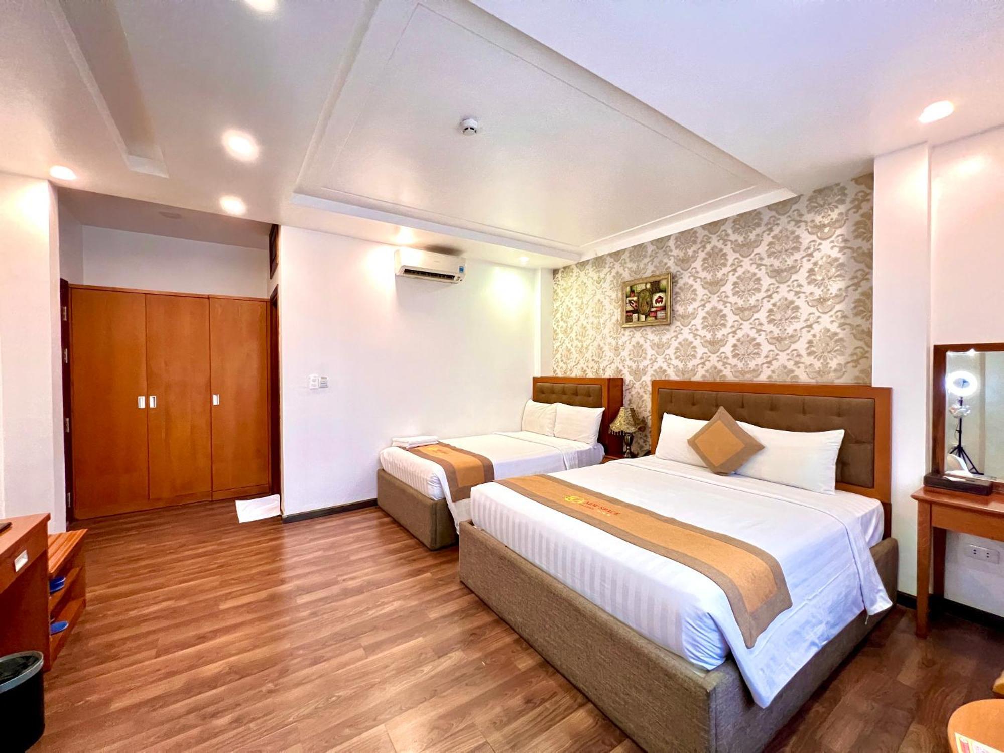 Deluxe Family Room