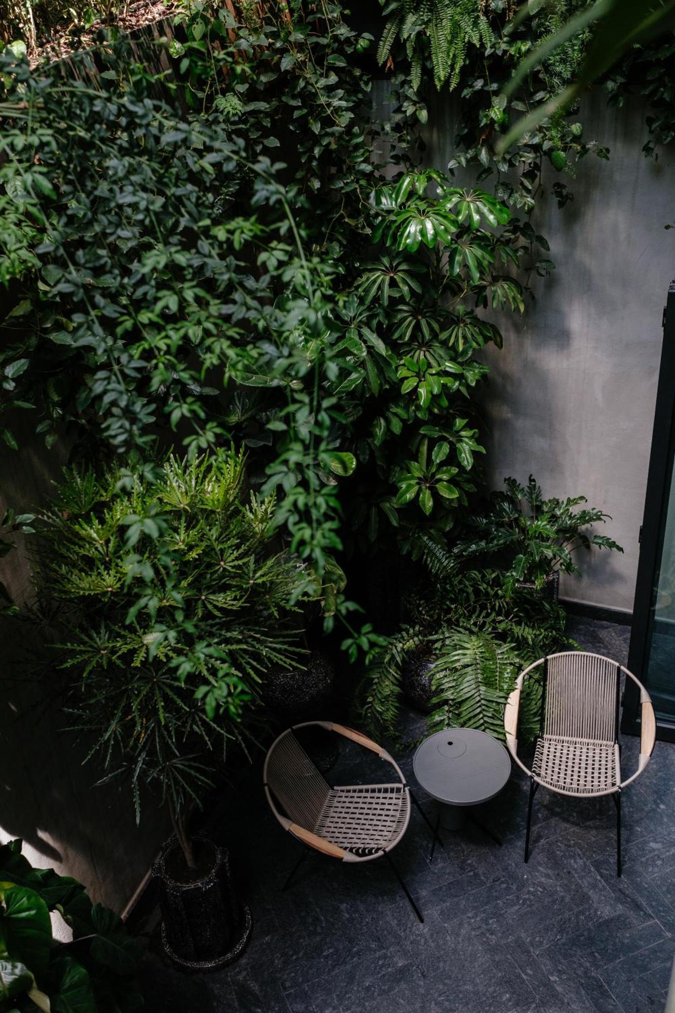 Studio Balcony
