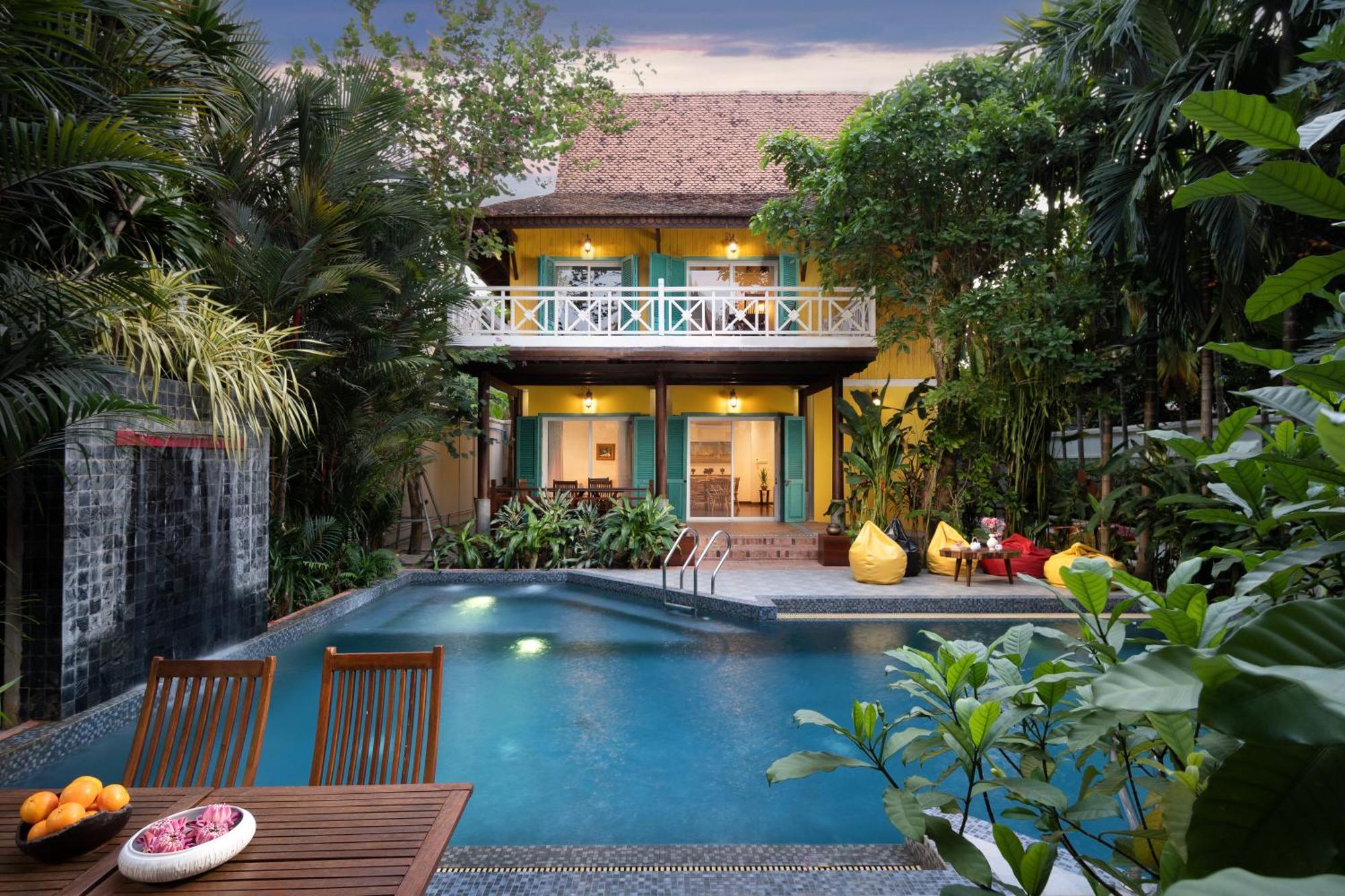 The exclusive villa Workspace Afternoon Tea Tree planting