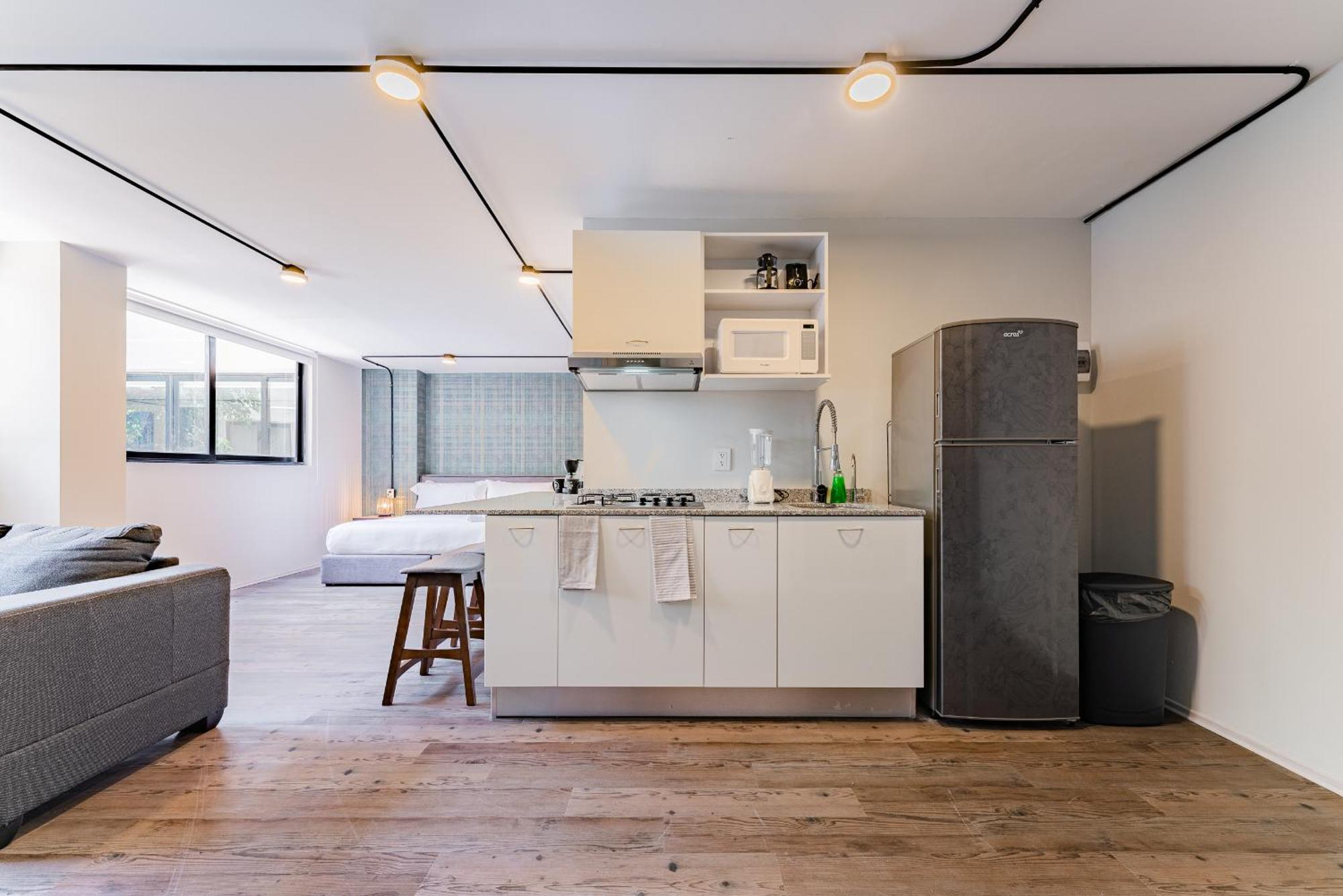 Studio Apartment