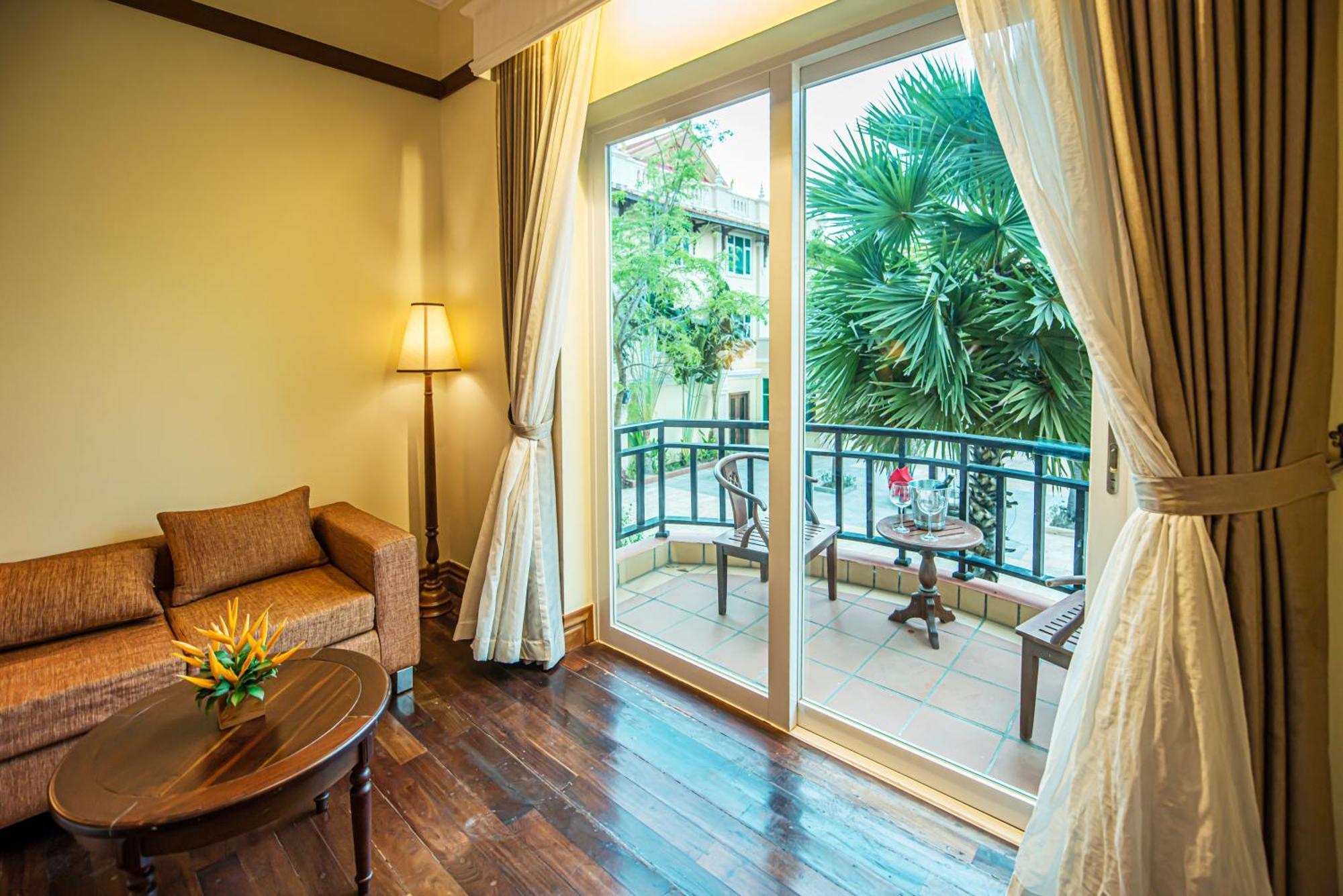 Deluxe Twin Garden View
