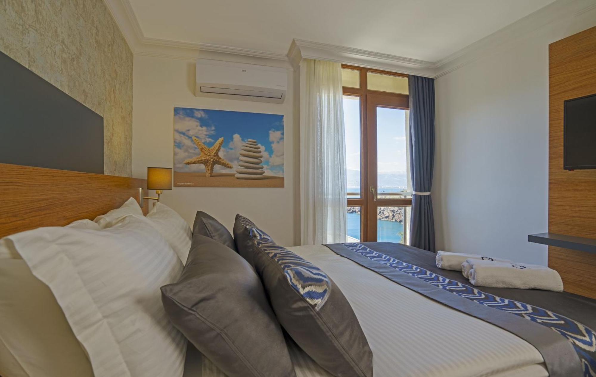 Superior Room with Sea View