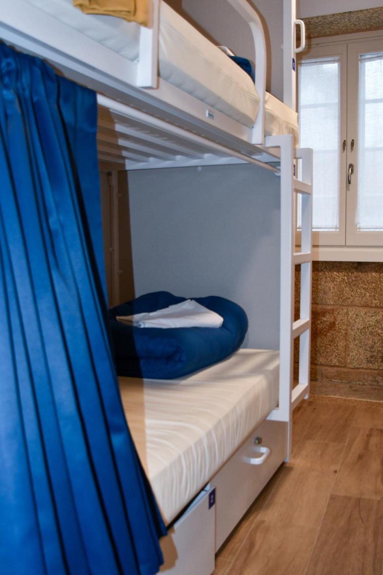 Bed 4-Bed Dormitory Room