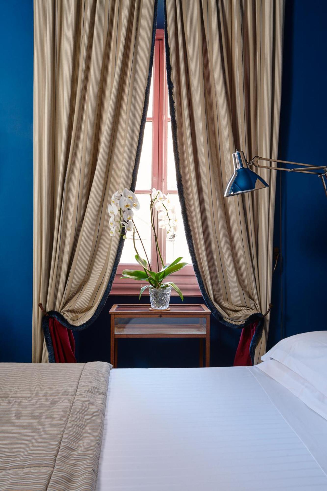 Deluxe Double Room with Terrace