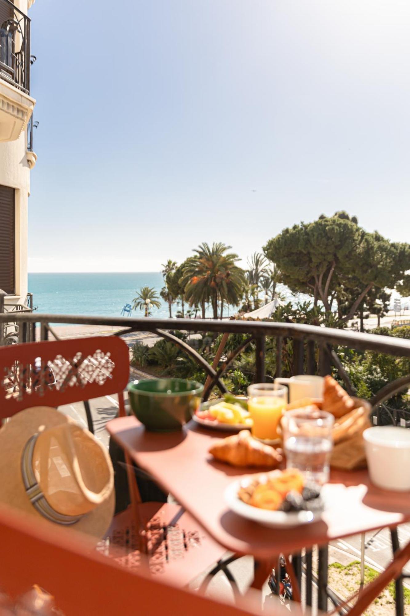 Privilege Double or Twin Room Sea View Balcony