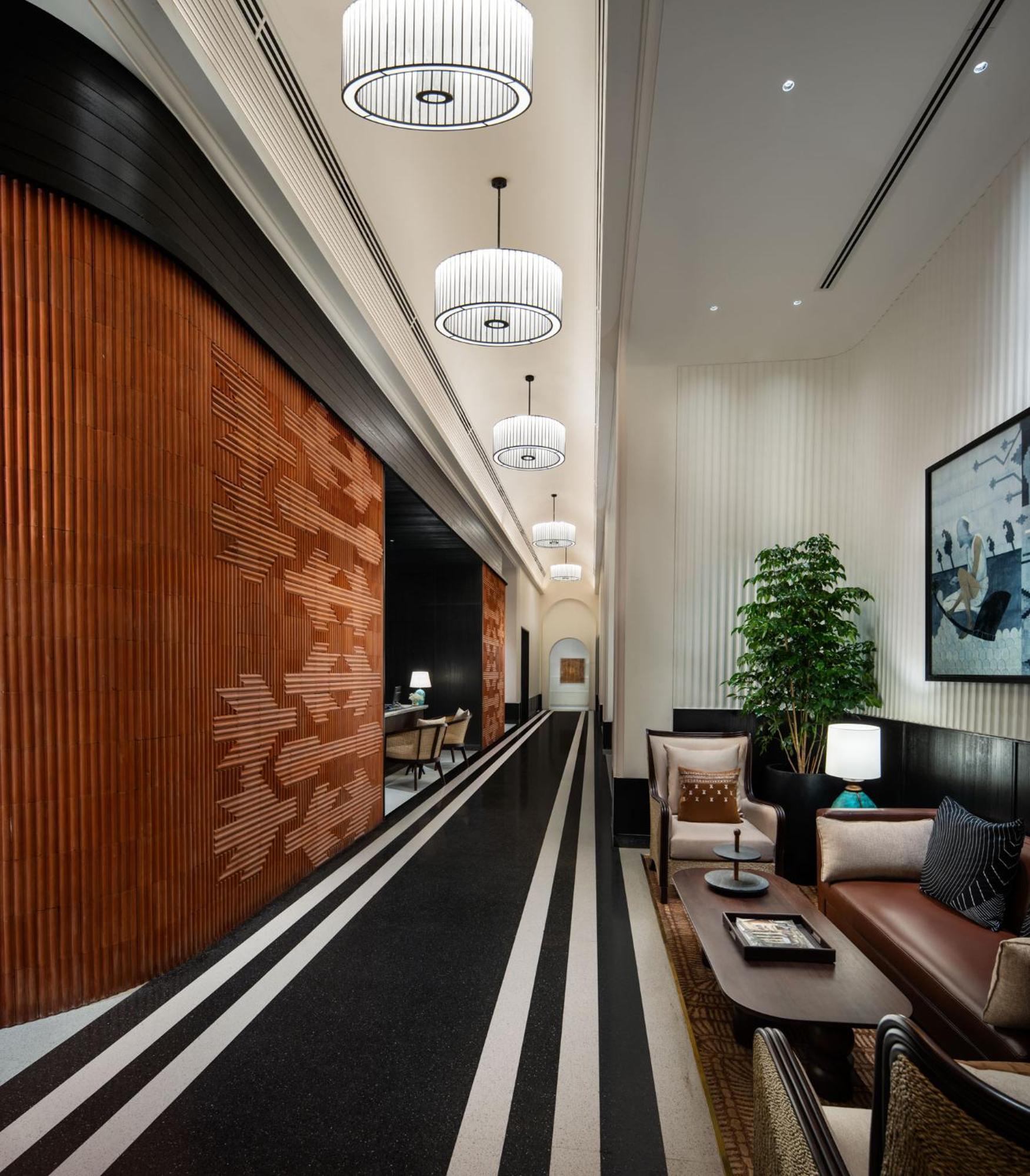 Luxury Suite Lake View Sit-out