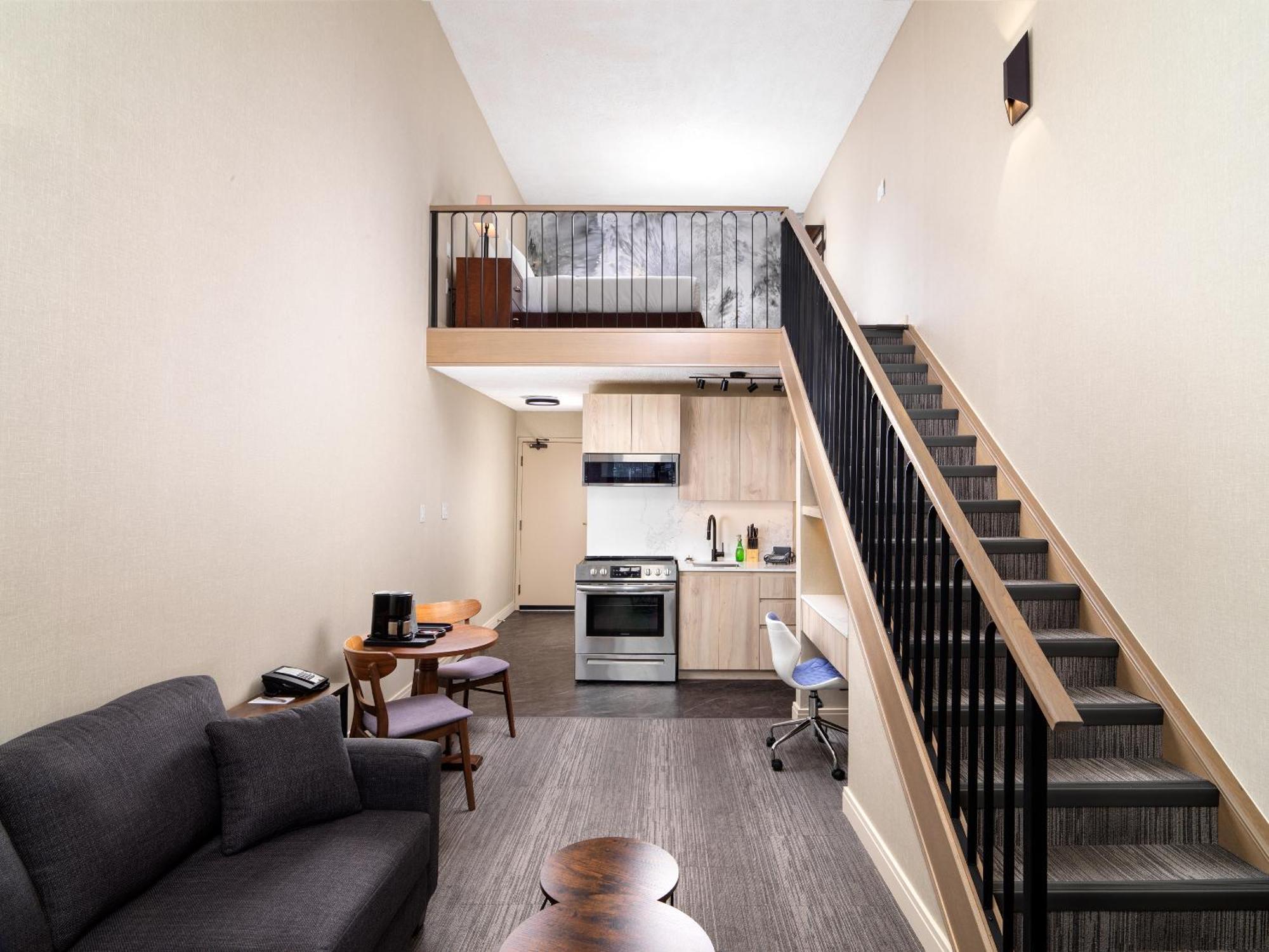 Executive Studio Suite