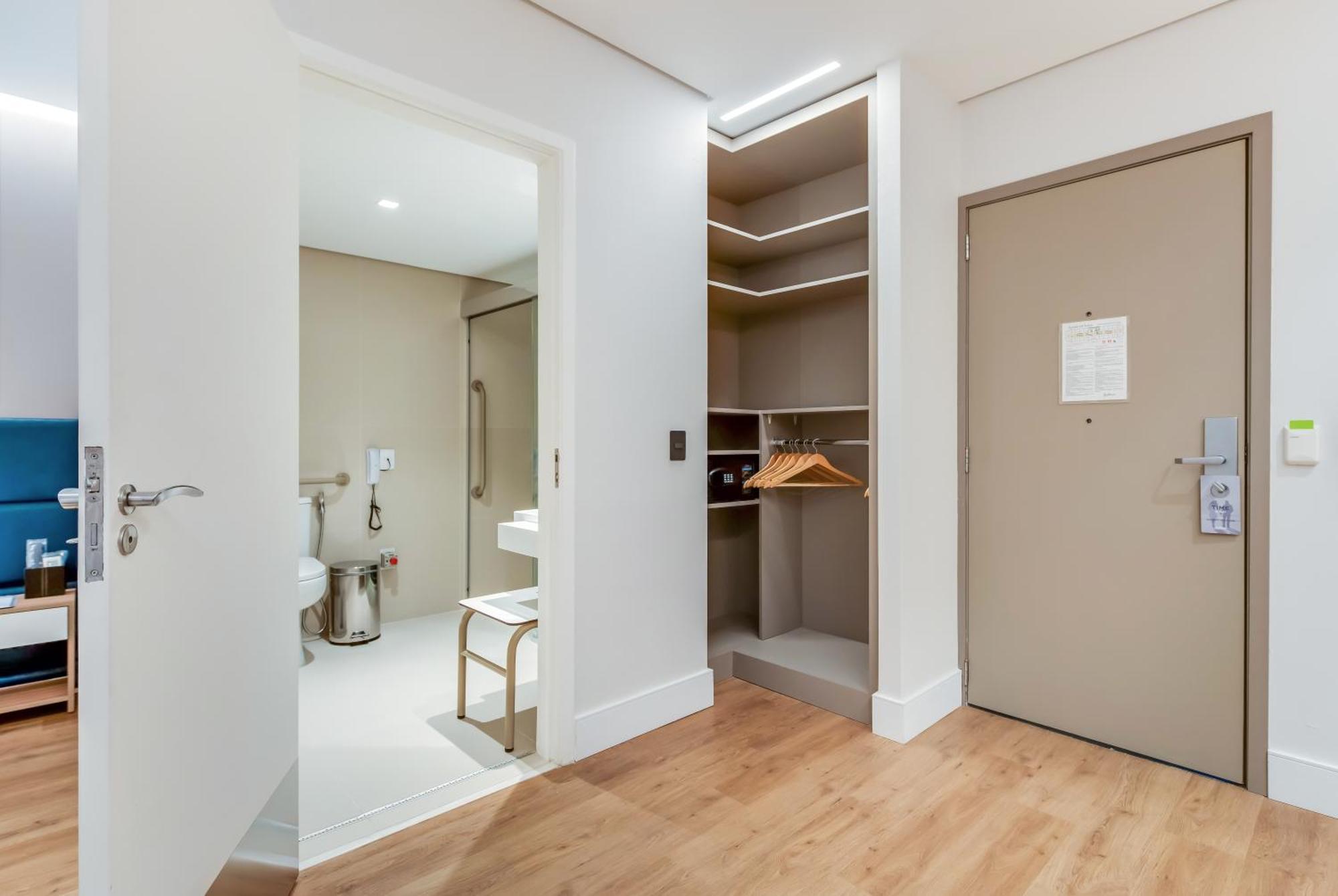 Single Room - Disability Access