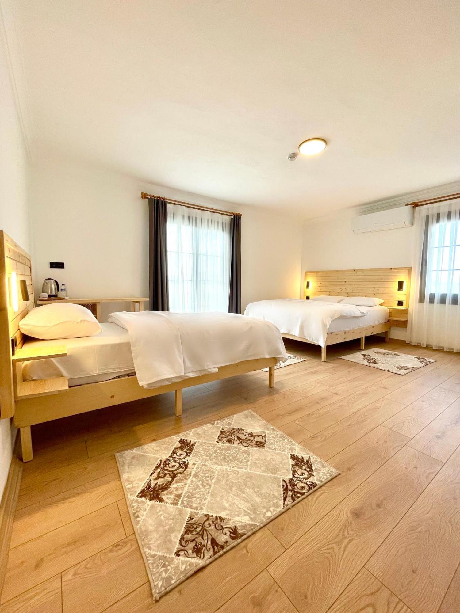 Triple Room with Garden View