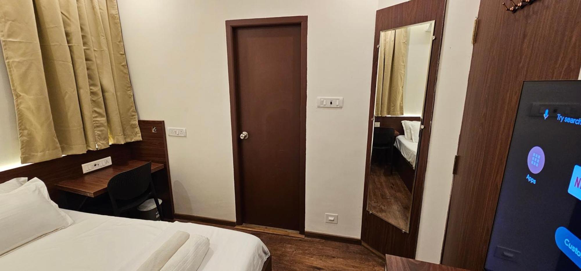 Queen Room