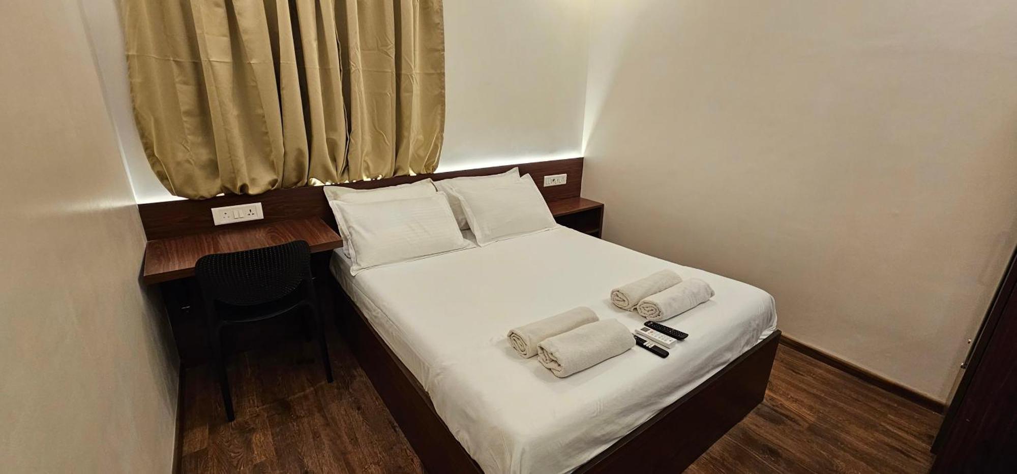 Queen Room