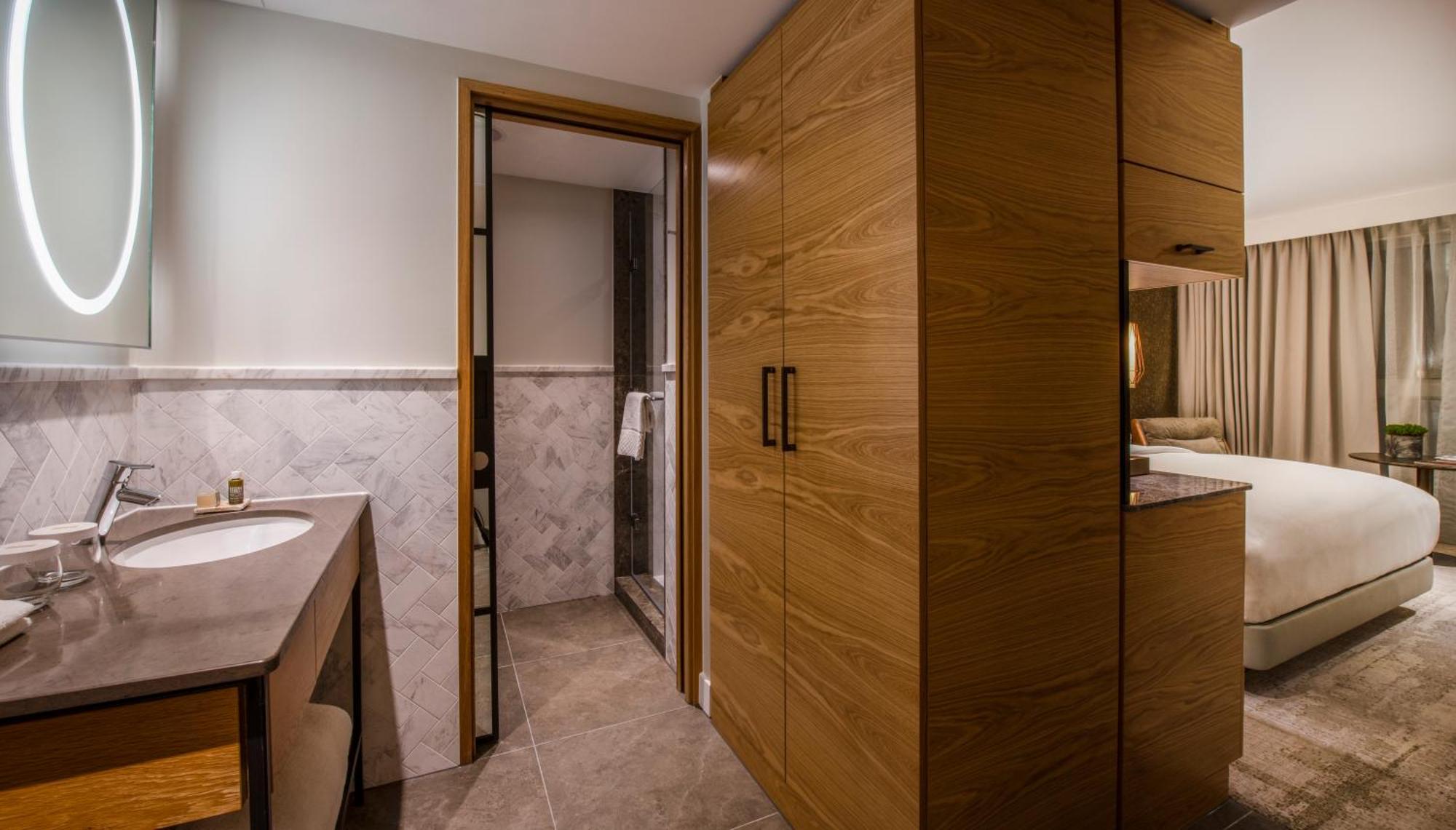 King Guest Room