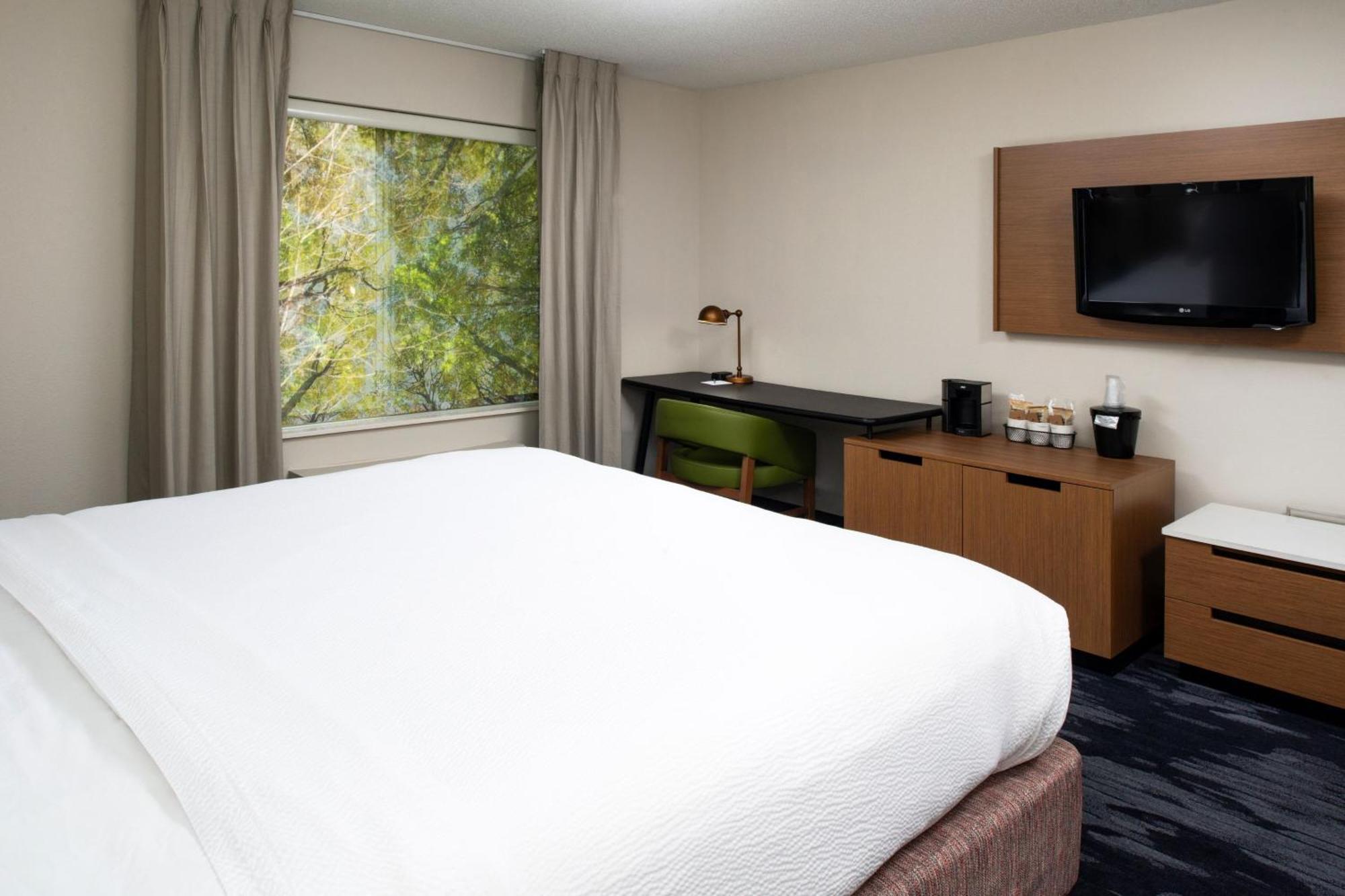 King Room with Sofa Bed