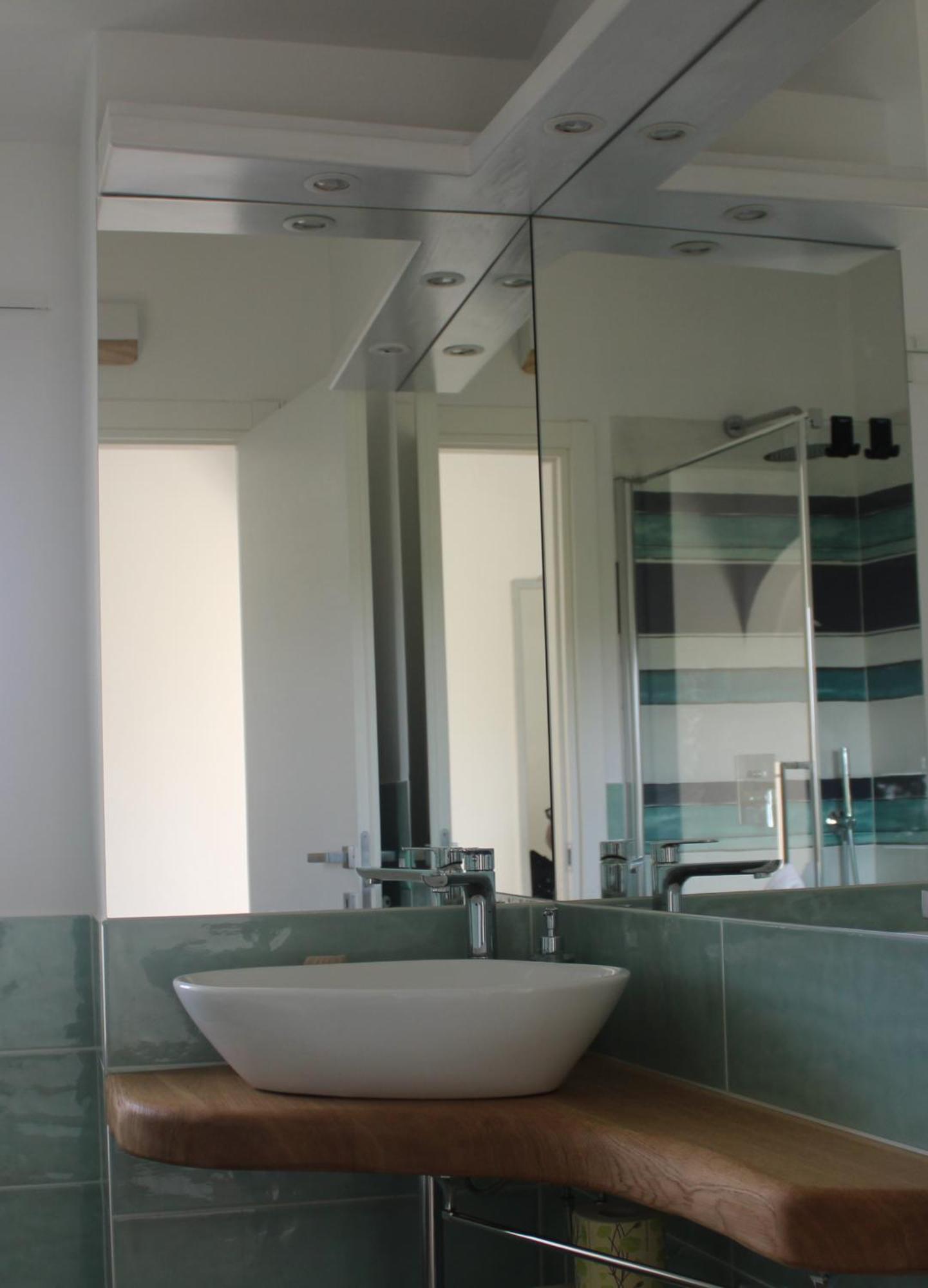 Queen Room with Sea View,1585410885:JPEG