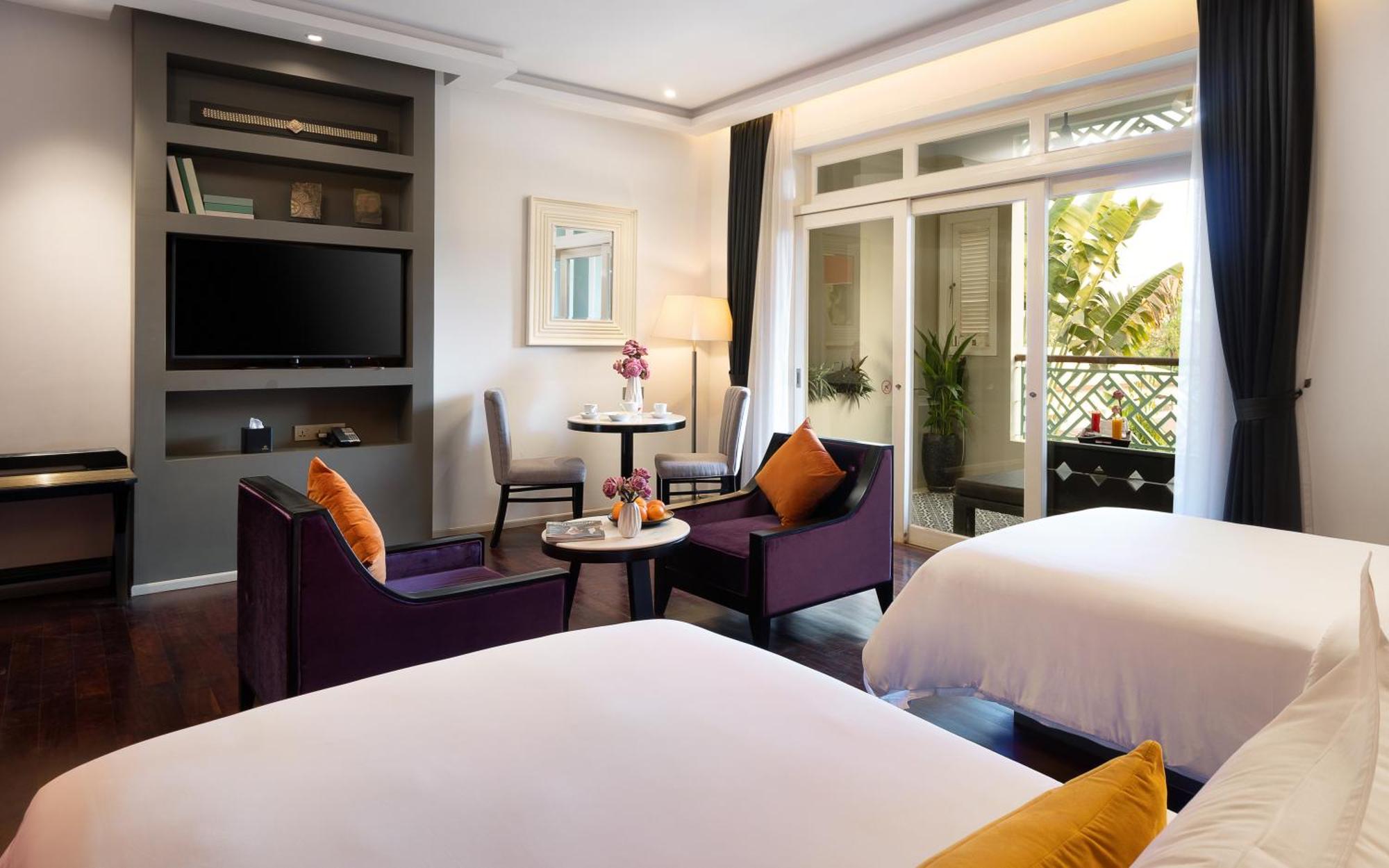 Grand Garden Suite Airport Pick Up 30mins Massage