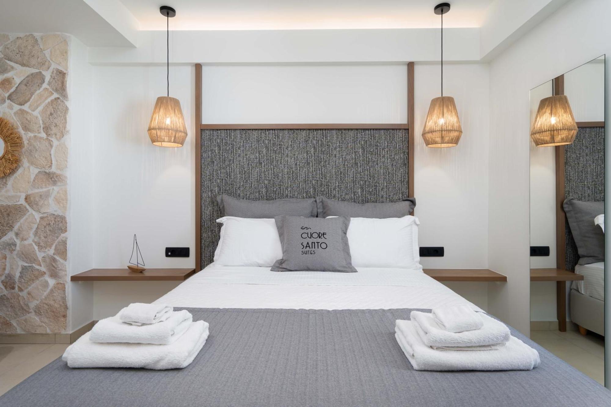 Standard Double Suite
