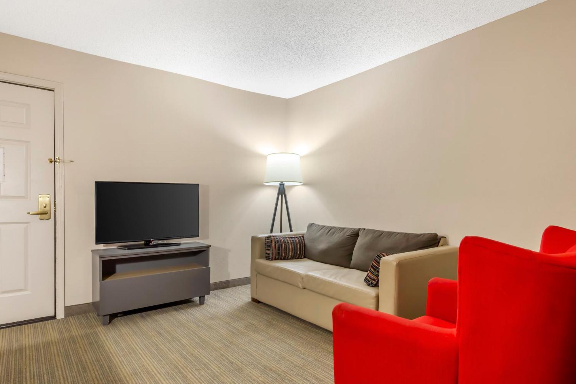 One-Bedroom Suite with Two Queen Beds - Non-Smoking