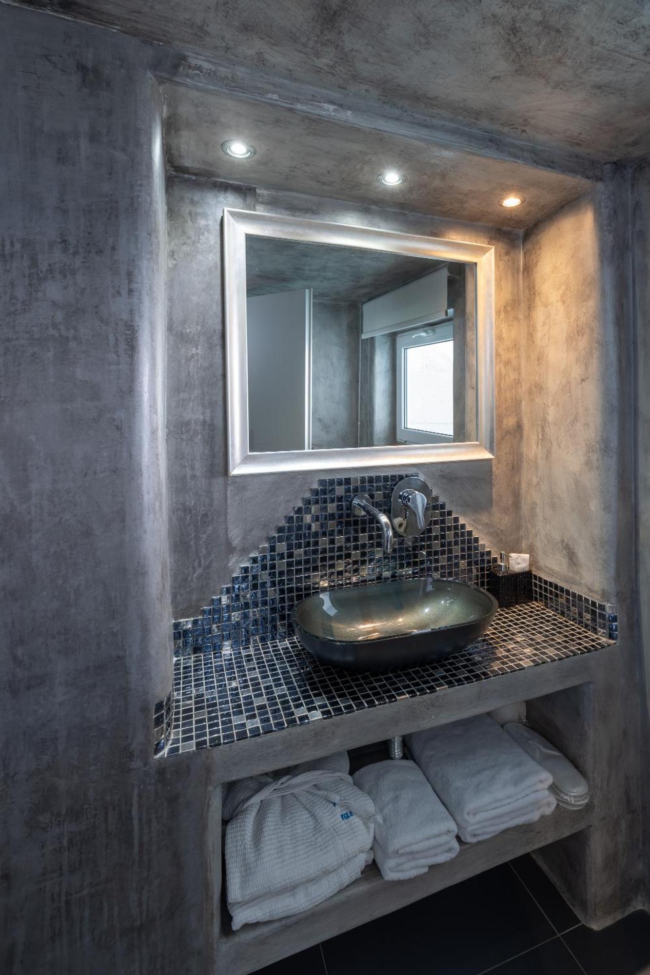 La Luna Suite Hot Tub Caldera View