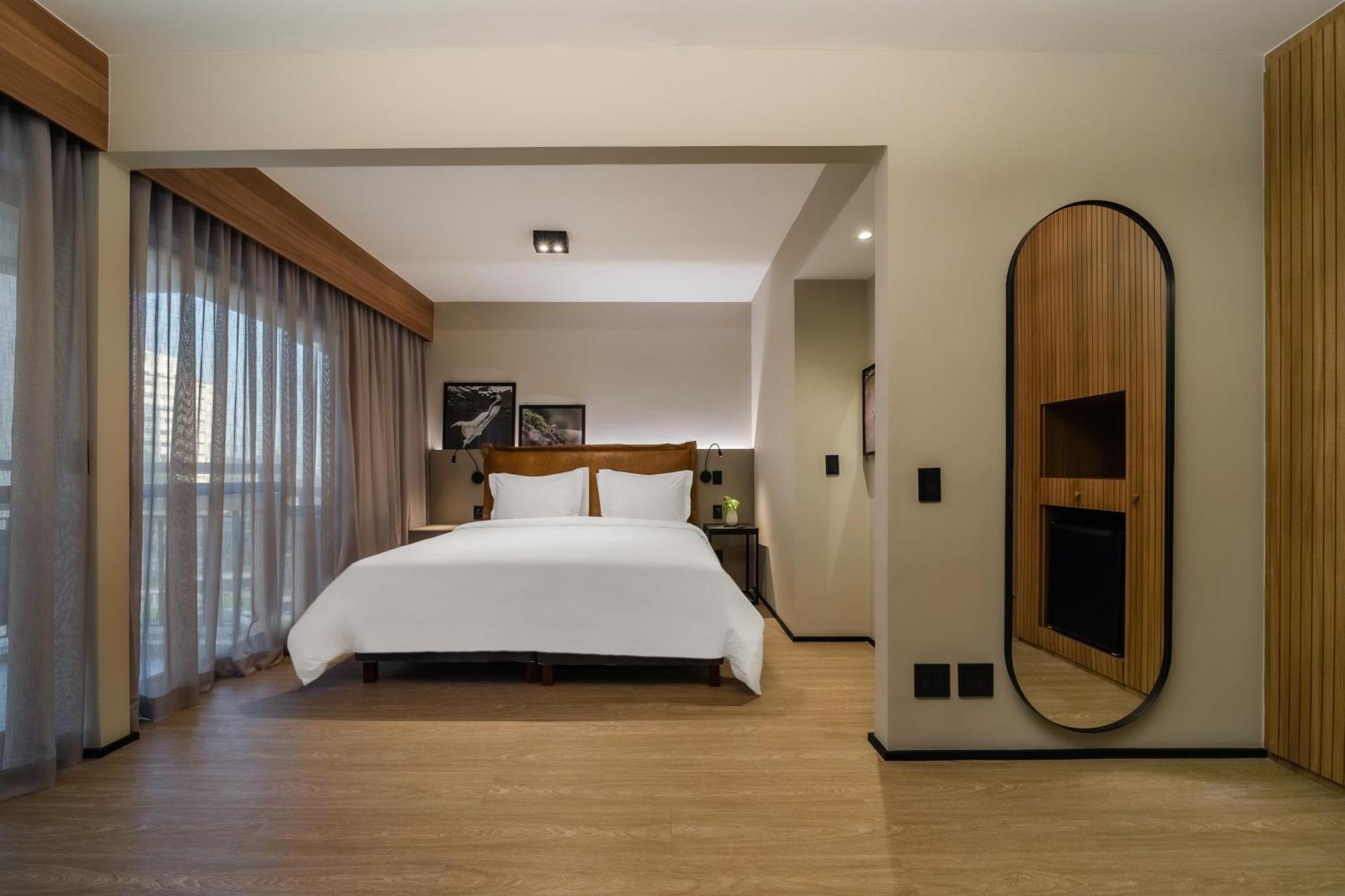 Superior King Room with Balcony