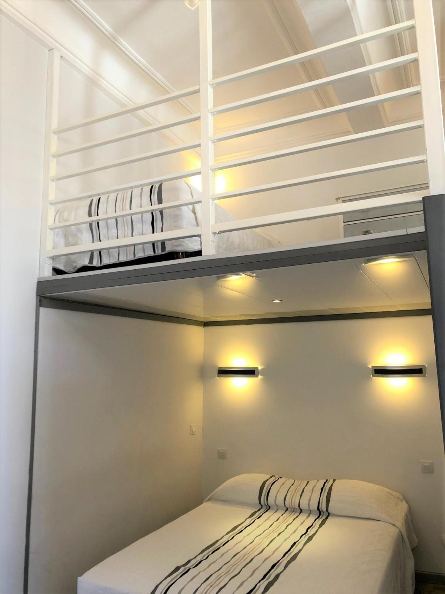 Quadruple mezzanine