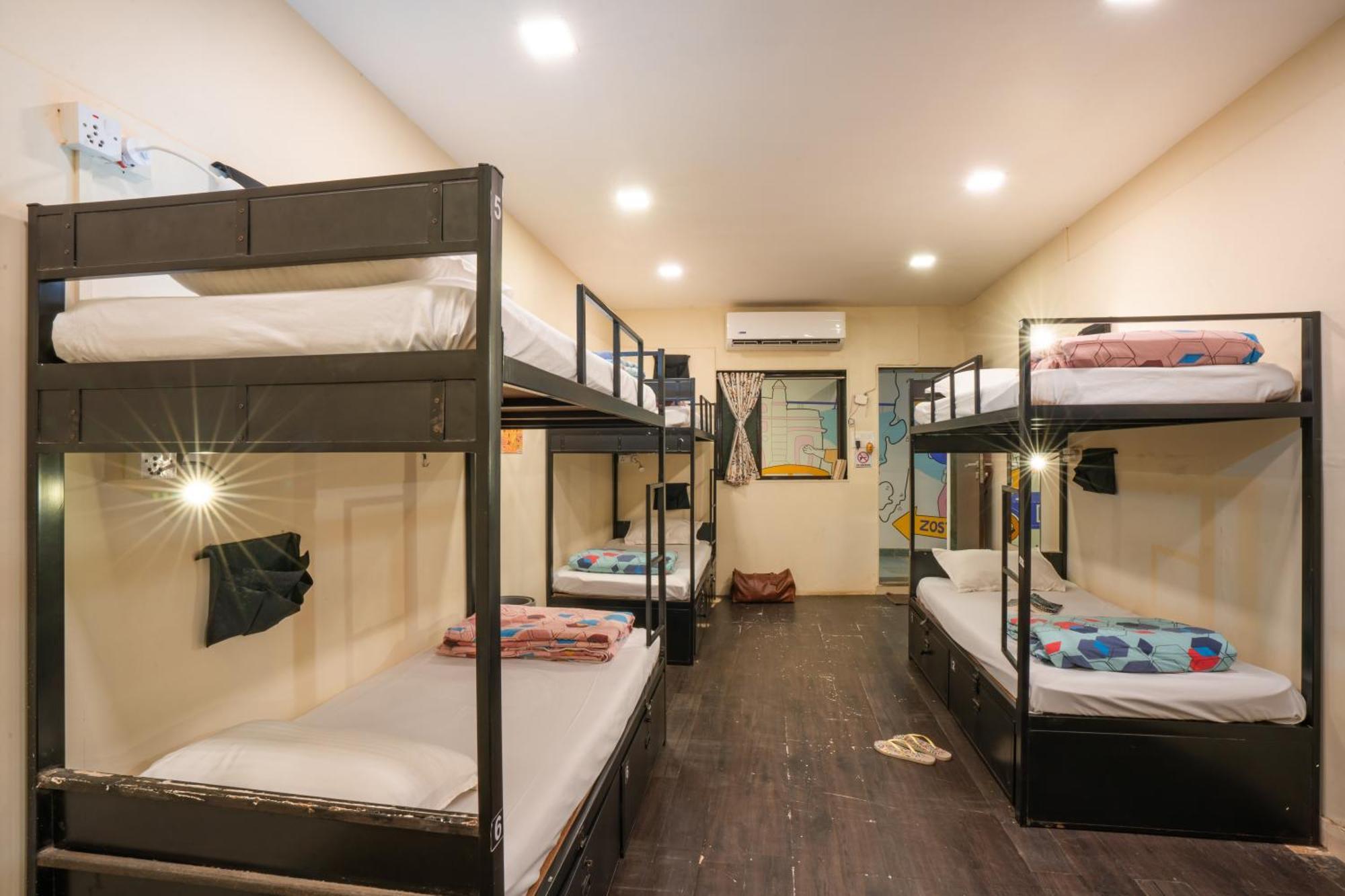Bed 6-Bed Female Dormitory Room