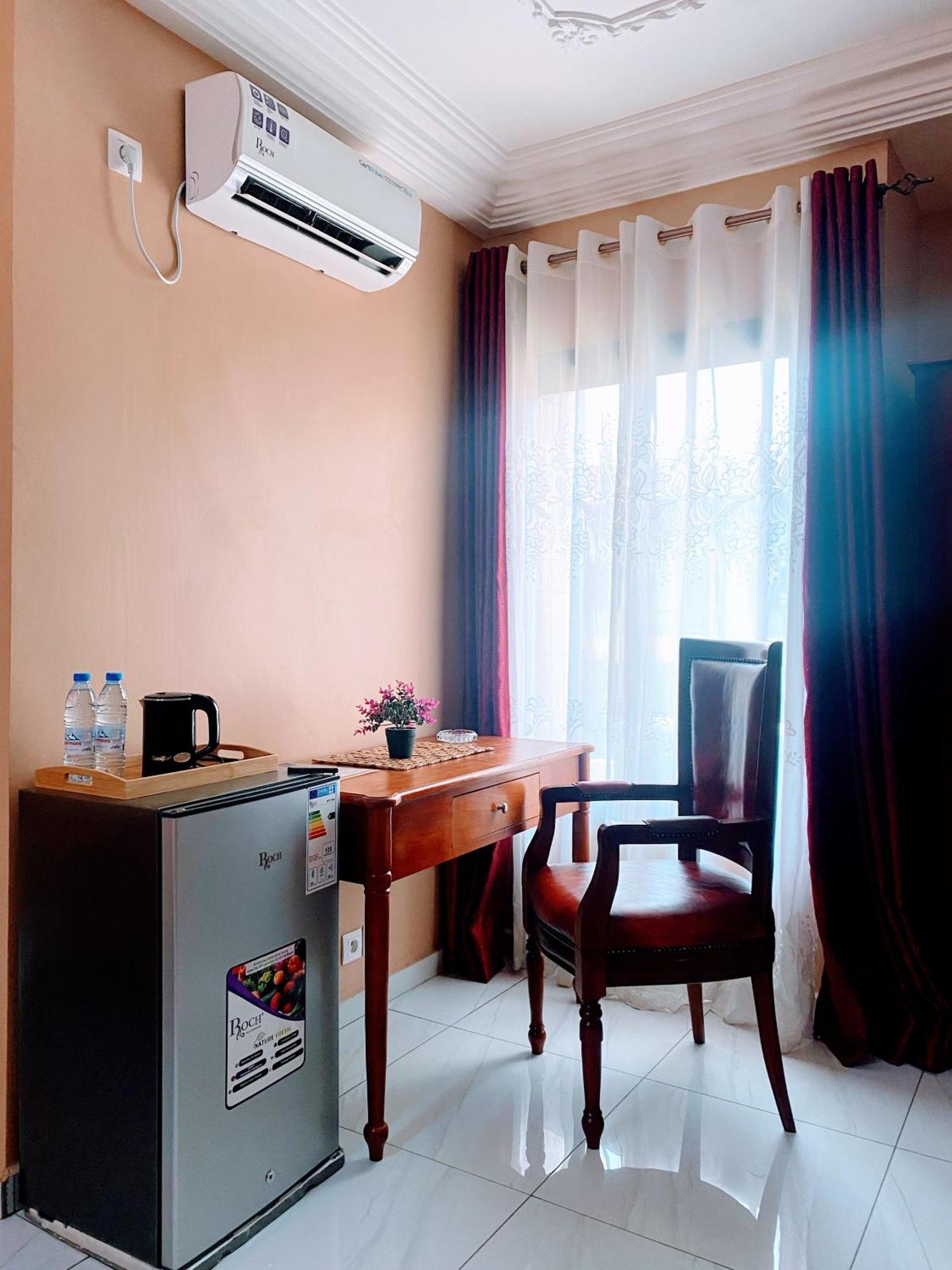 Large Double Room