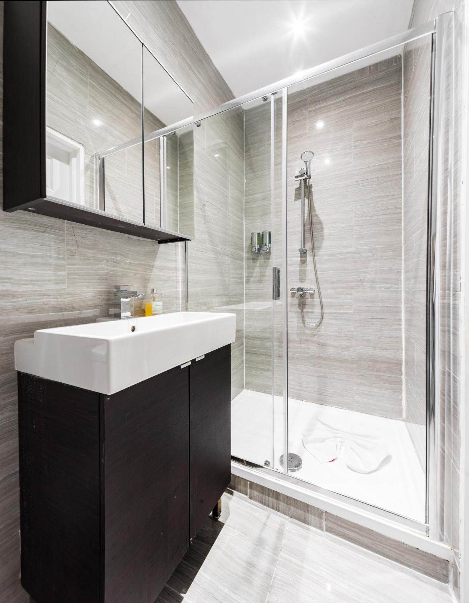 Comfort Quadruple Room